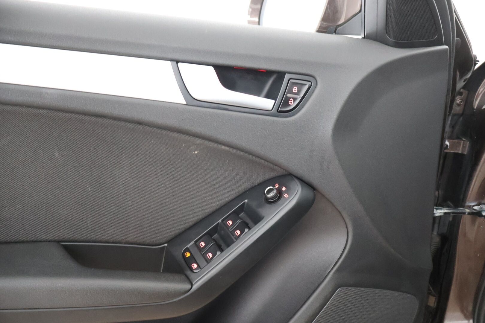 Audi A4 2011 Avant 2,0 TDI 105 kW multitronic / YritysOutlet - Myydään vain yrityksille - YritysOutlet - Myydään vain yrityksille / Tulossa myyntiin!