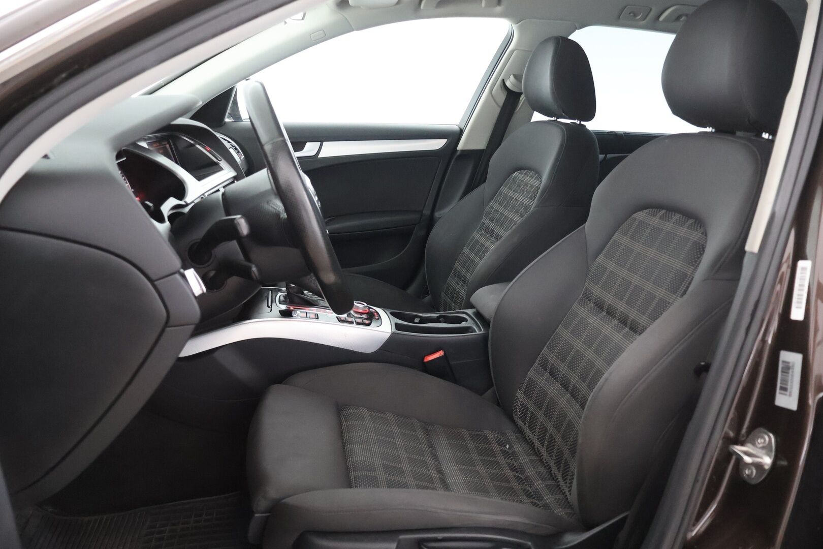 Audi A4 2011 Avant 2,0 TDI 105 kW multitronic / YritysOutlet - Myydään vain yrityksille - YritysOutlet - Myydään vain yrityksille / Tulossa myyntiin!