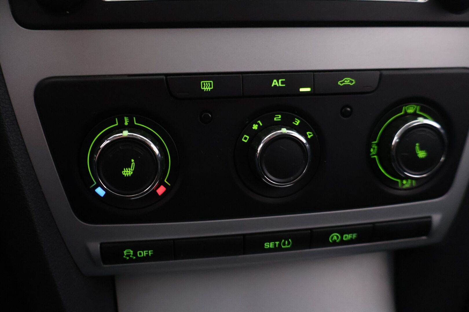 Skoda Octavia 2012 Combi 1,4 TSI Ambiente Green tec * MYYDÄÄN HUUTOKAUPAT.COM * - * MYYDÄÄN HUUTOKAUPAT.COM *