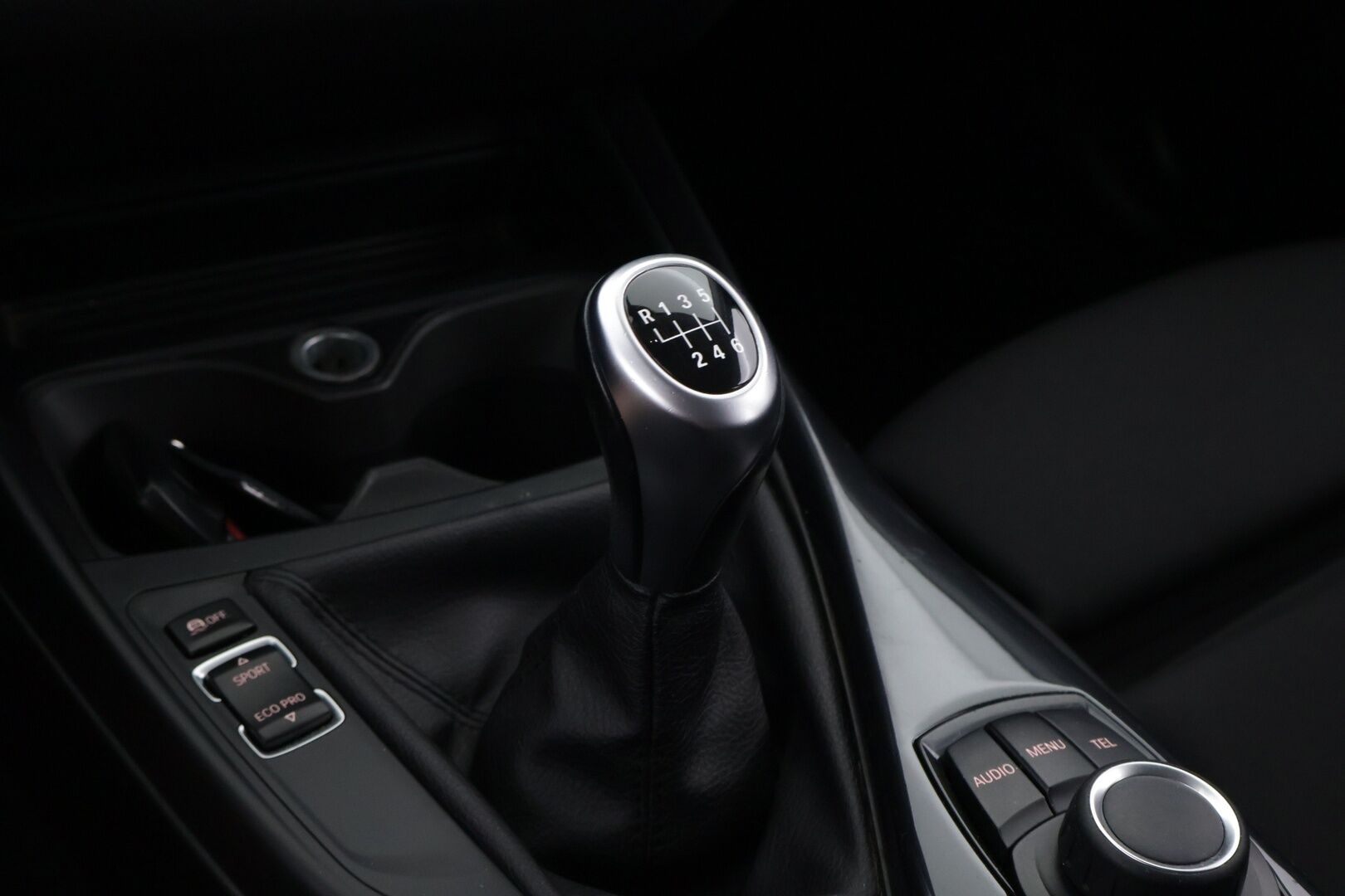 BMW 116 2012 F20 TwinPower Turbo Business - Suomiauto | Vetokoukku | Jakoketju vaihdettu | Sporttipenkit | Xenon | Metalliväri | Juuri tullut Tampereelle!