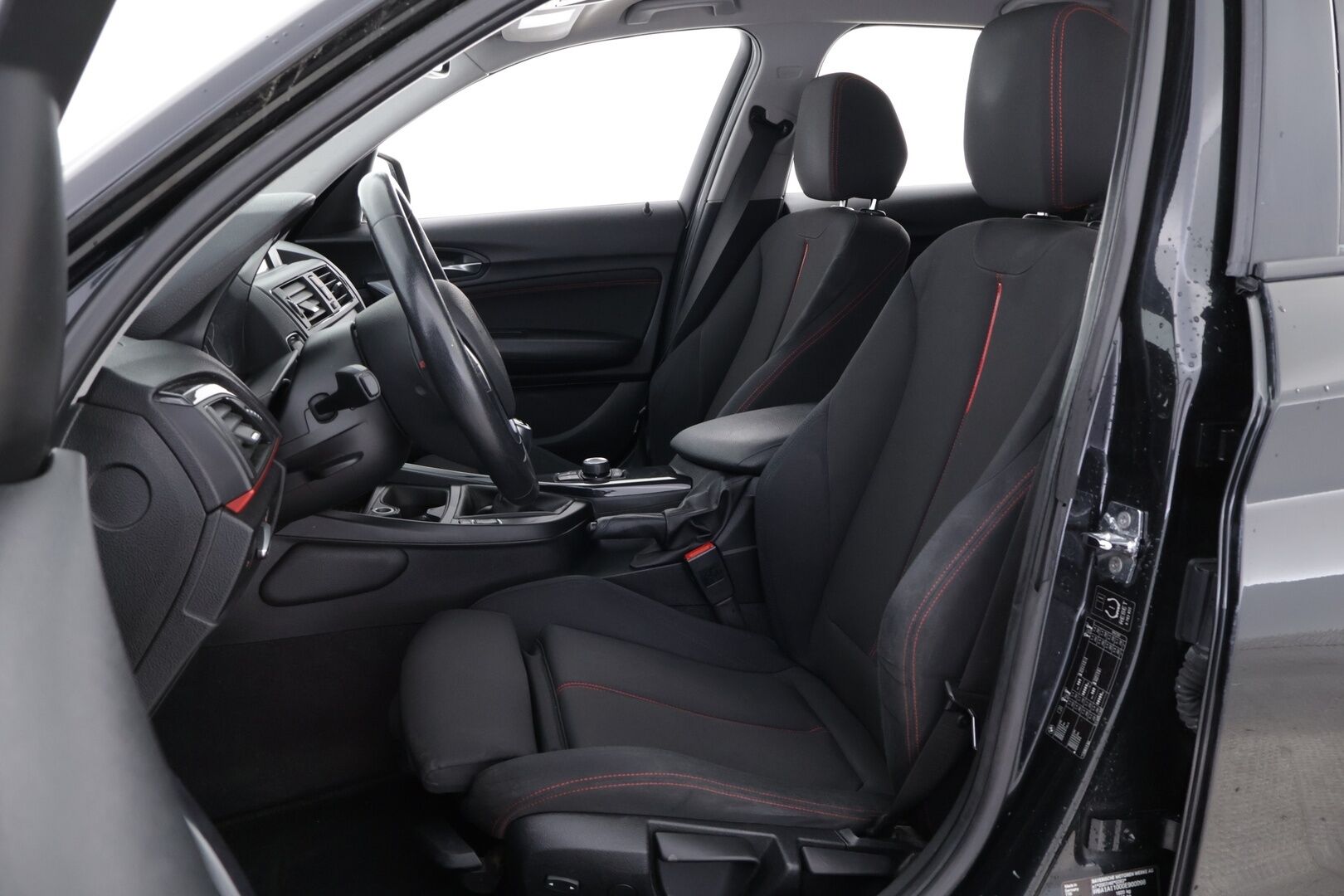 BMW 116 2012 F20 TwinPower Turbo Business - Suomiauto | Vetokoukku | Jakoketju vaihdettu | Sporttipenkit | Xenon | Metalliväri | Juuri tullut Tampereelle!
