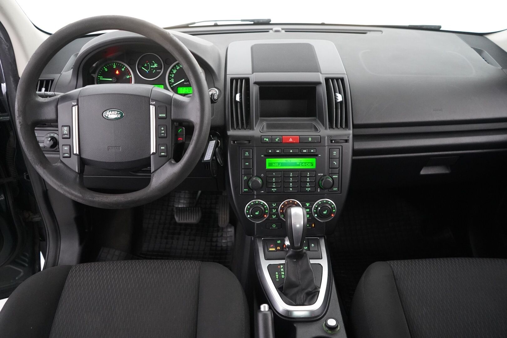 Land Rover Freelander 2012 2 2,2 TD4 S Aut - Suomi- auto | Webasto | Koukku | Alpine Sound System | Kahdet renkaat aluvantein | Seuraava katsastus 05.2027!