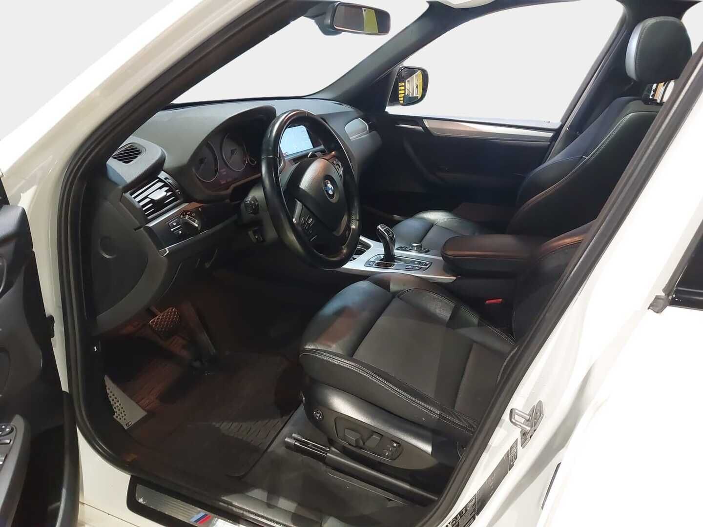 BMW X3 2012 xDrive35d TwinPower Turbo A F25 M Sport - Suomiauto | Panorama | HiFi | Puolinahka Sporttipenkit | Muistipenkki | Vetokoukku | Xenon | Ratinlämmitys | Huippusiisti!