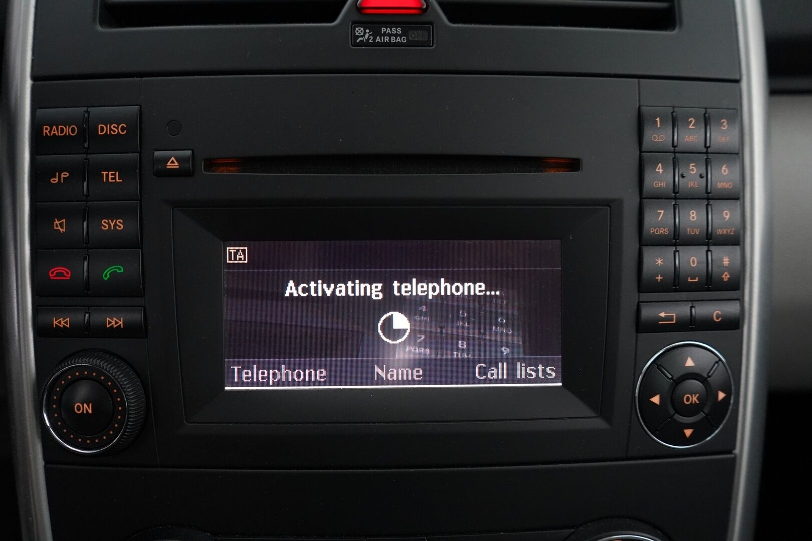 Mercedes-Benz A 2012 160 BE 5D Premium Business * Vakkari / Puolinahat / Tutkat / Penkinlämmittimet / Ilmastointi * - Suomi-auto / Kadet OEM vanteet / 1 / 26 Katsastettu / Myydään juuri huollettuna