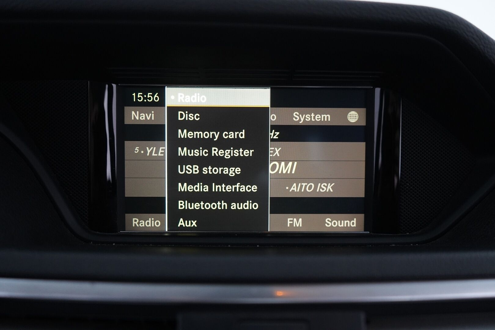 Mercedes-Benz E 2012 220 CDI BE A Premium Business *Yritys Outlet- Myydään vain yrityksille!* - Yritys Outlet- Myydään vain yrityksille | Webasto | Sähköinen koukku | Nahat | Osasähkö | Tutkat | Kahdet renkaat alumiinivantein | Siisti