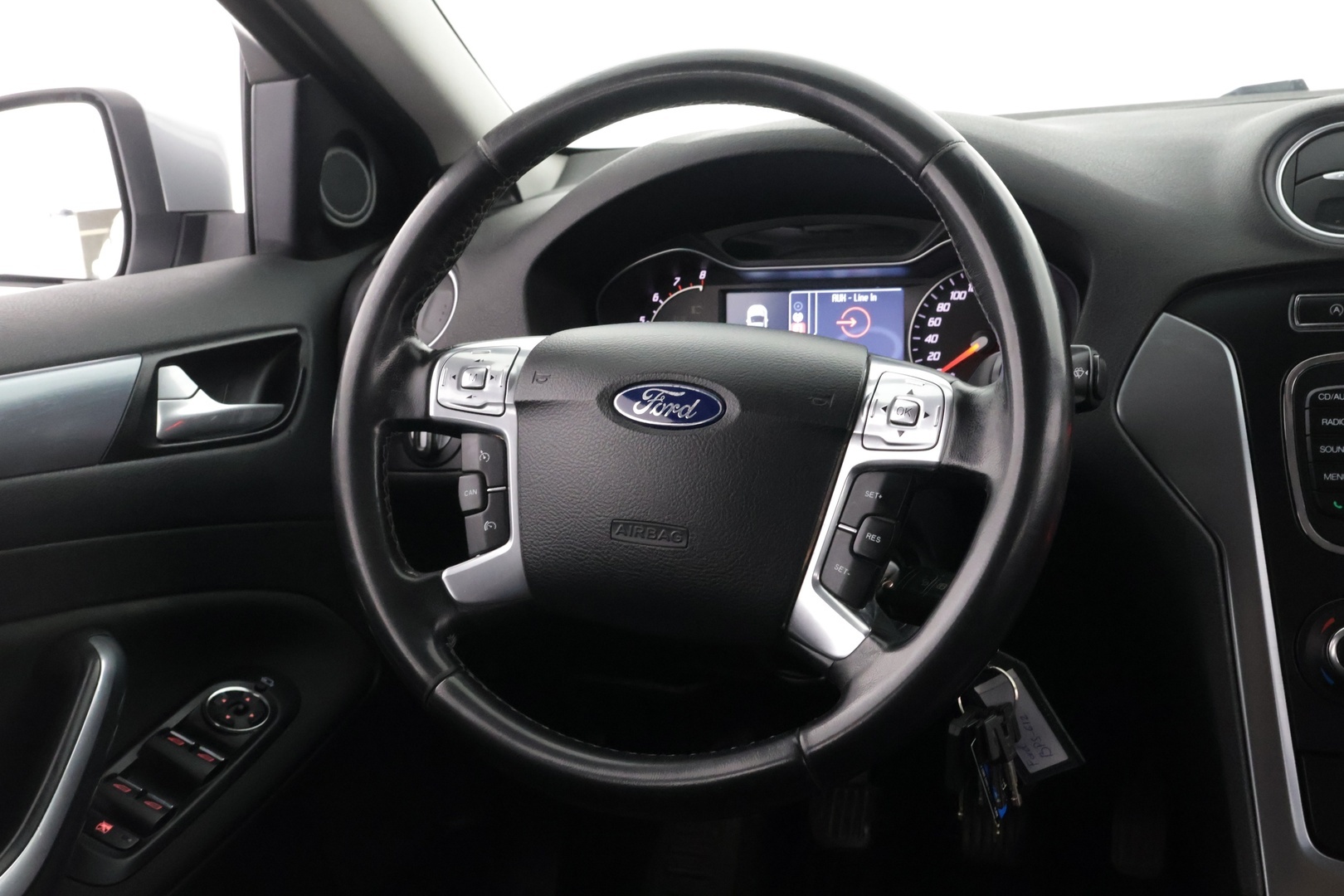 Ford Mondeo 2013 1,6 EcoBoost 160 hv Titanium M6 5-ovinen - | Myynnissä Huutokaupat.com | Vakionopeudensäädin | Kaistavahti | Lohkolämmitin | Lämmitettävä tuulilasi & etupenkit | Kuolleenkulman varoitin | 