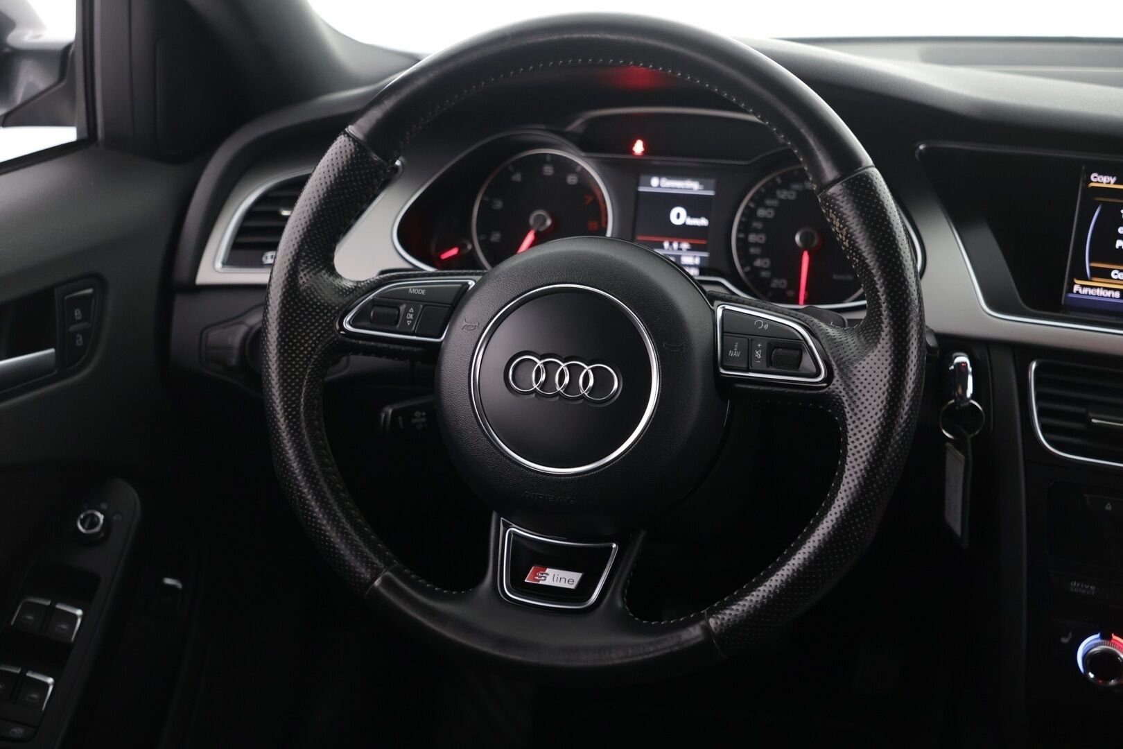 Audi A4 2012 Sedan LE 2,0 TFSI 155 kW quattro S tronic | Myynnissä Huutokaupat.com! - Myynnissä Huutokaupat.com! | S-Line | Lohkolämmitin | Vakionopeudensäädin |