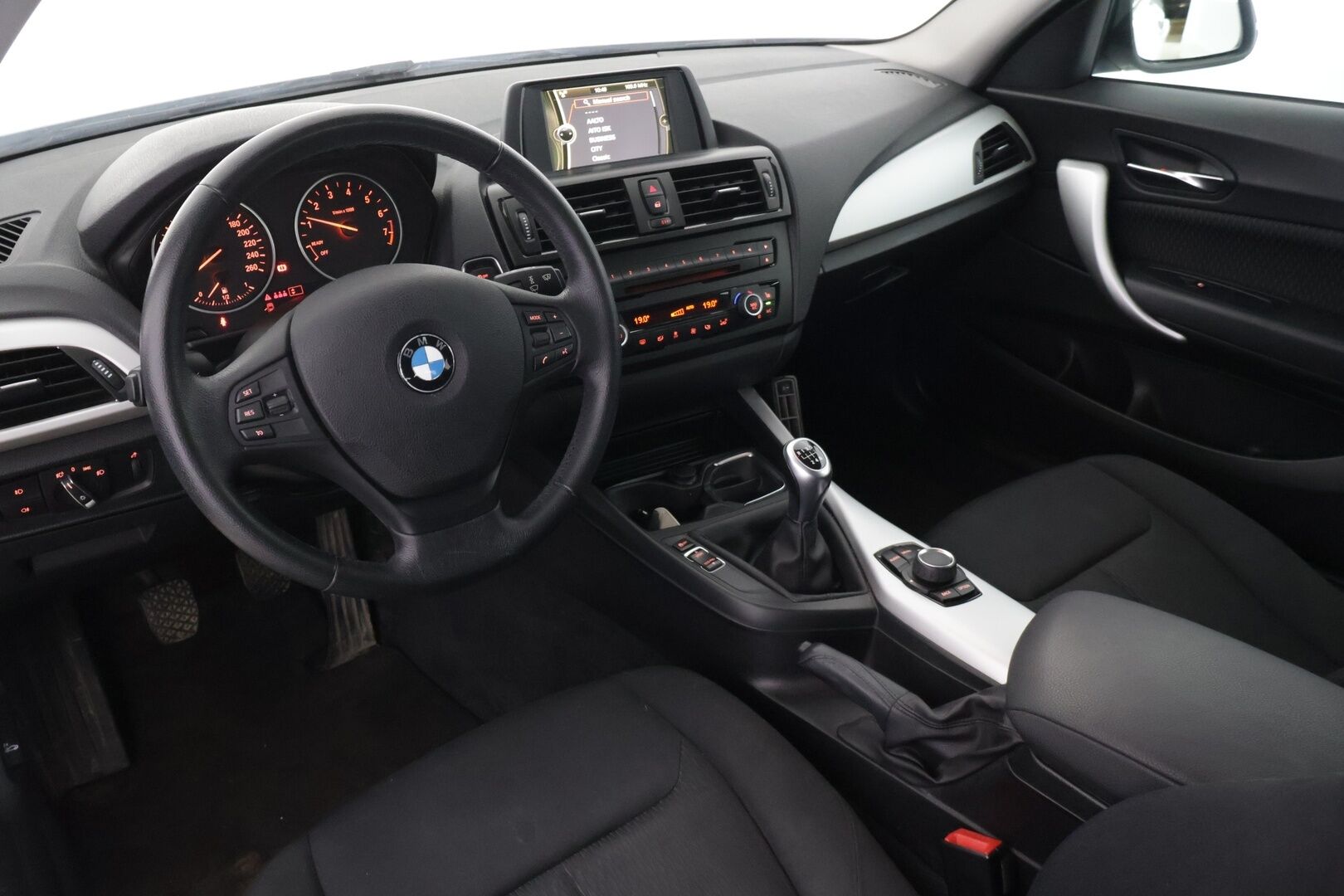 BMW 114 2013 F21 TwinPower Turbo Business *YritysOutlet - Myydään vain yrityksille* - YritysOutlet - Myydään vain yrityksille