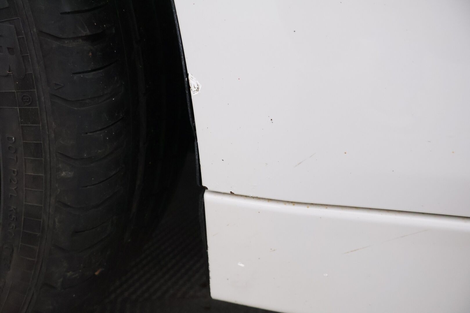 BMW 320 2013 F30 Sedan 320i TwinPower Turbo A xDrive Limited xDrive Edition  *YritysOutlet - Myydään vain yrityksille* - *Tämä auto myydään yritysOutlet valikoimasta vain yrityksille*