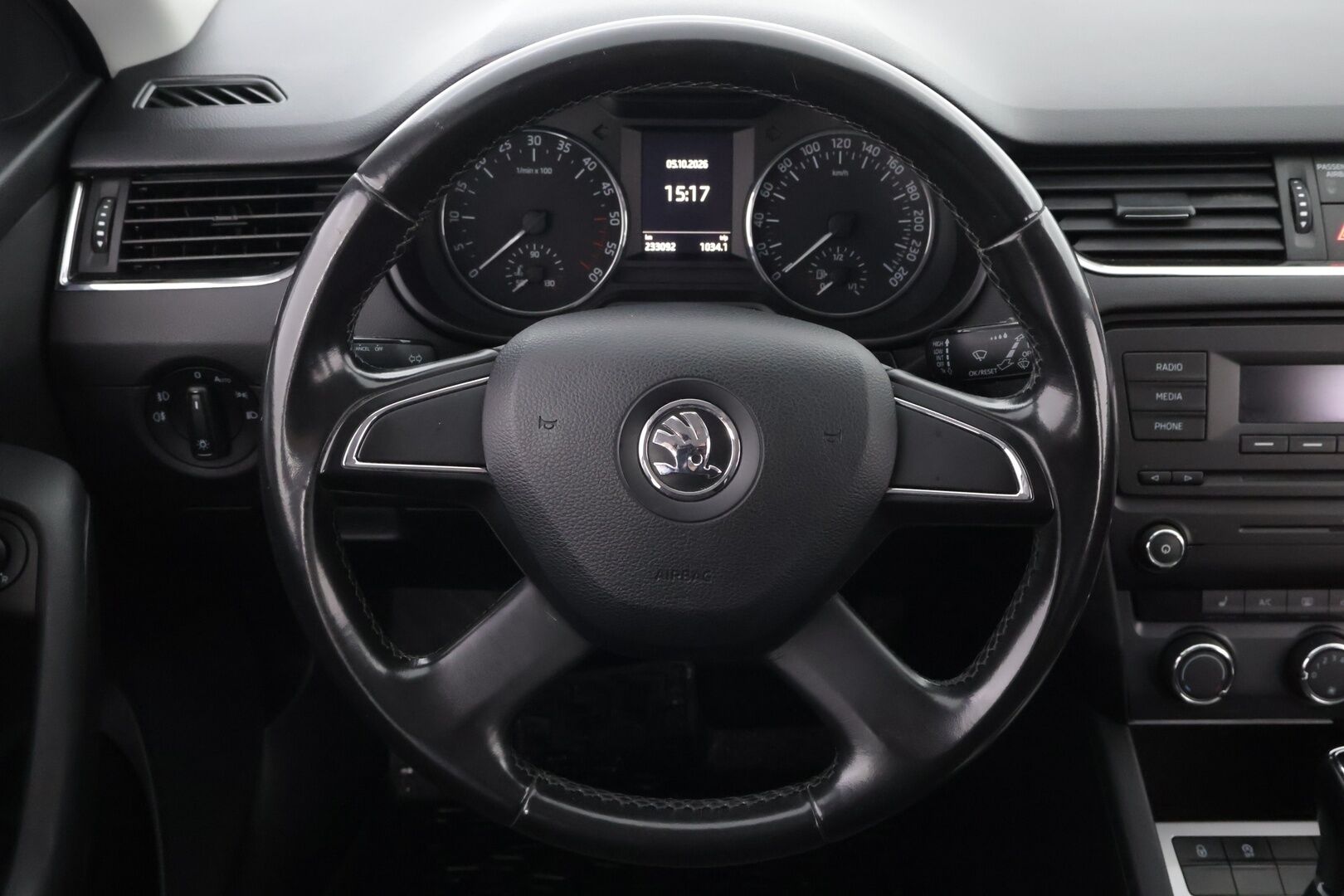 Skoda Octavia 2013 1,6 TDI Ambition DSG Autom. - Suomiauto | Juuri katsastettu | Lämpölasi | Lohko&Sisäpistoke | Peruutustutka | Vakkari | Juuri tullut Tampereelle!