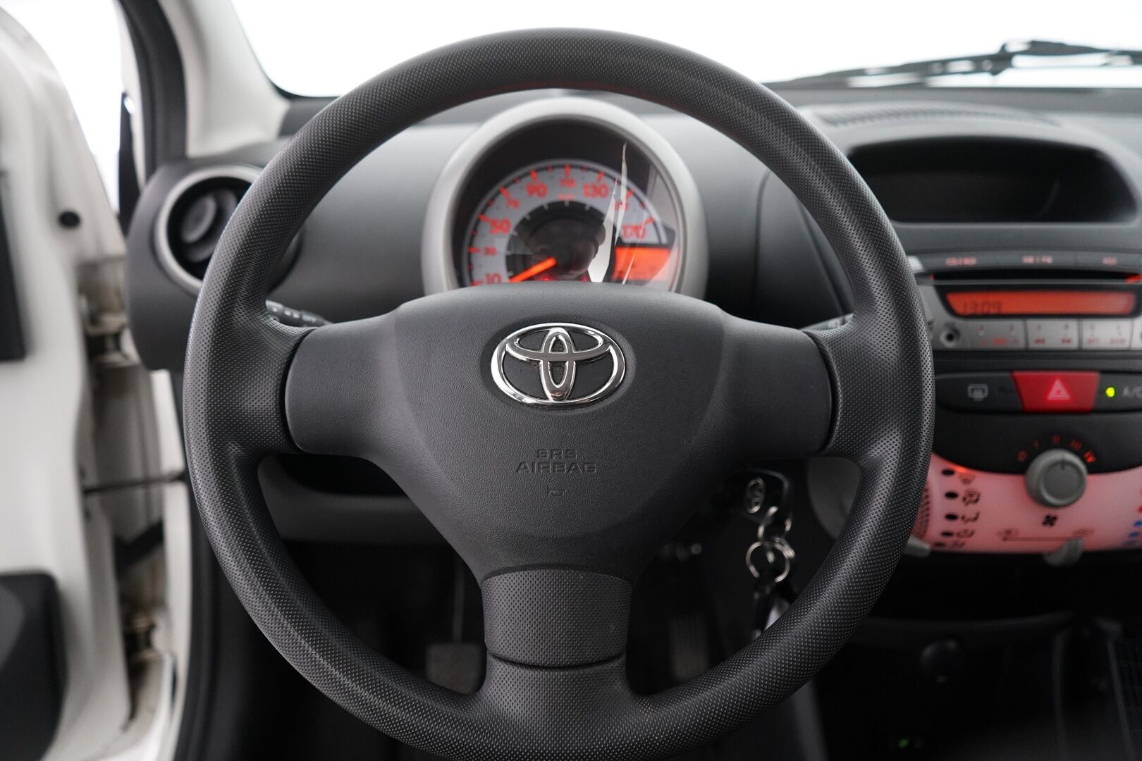 Toyota AYGO 2013 1,0 VVT-i Aygo Cool * Lohko+sisä / Penkinlämmittimet /