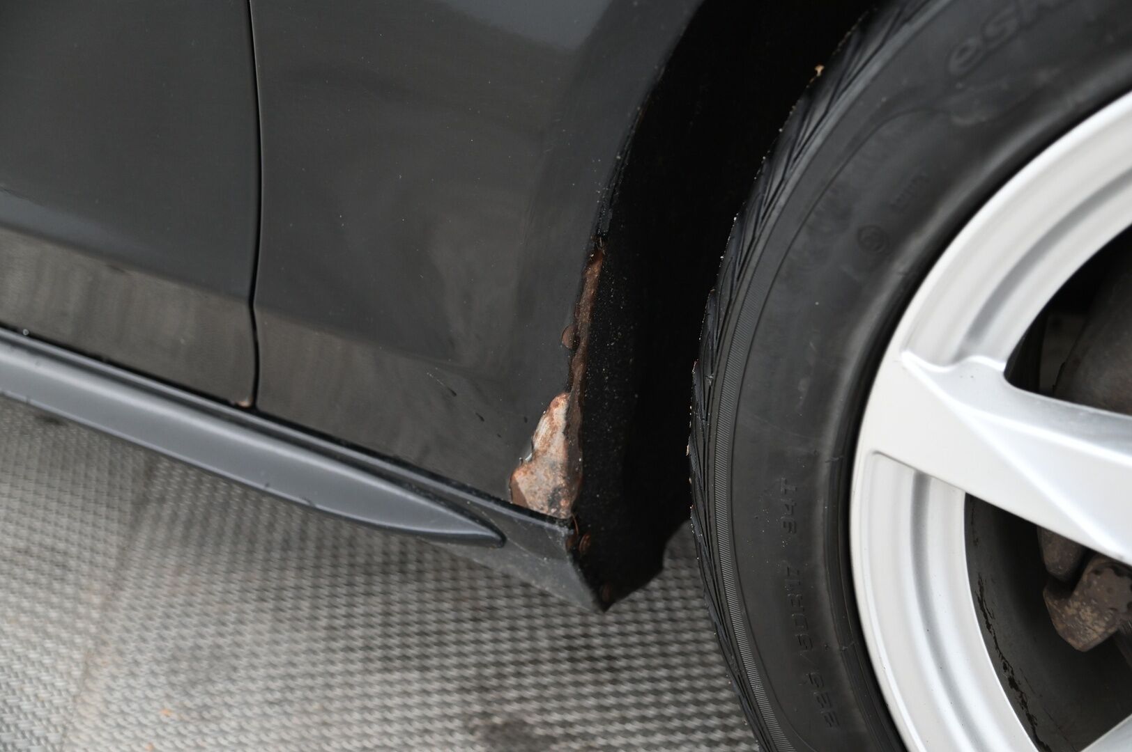 Audi A4 2009 Quattro *Myydään Huutokaupat.com* - Webasto / Sportti penkit / Koneremppa tehty! / MYYDÄÄN HUUTOKAUPAT.COMISSA 