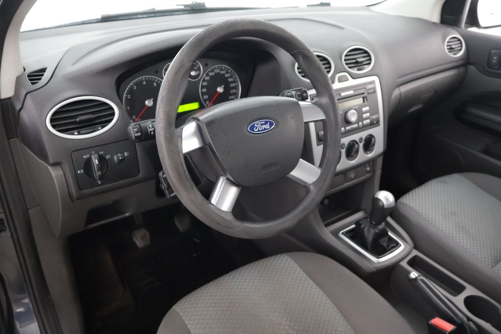Ford Focus 2007 1,6 100hv Trend M5 Wagon *MYYDÄÄN HUUTOKAUPAT.COM*