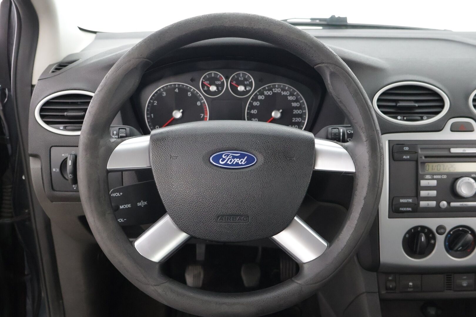 Ford Focus 2007 1,6 100hv Trend M5 Wagon *MYYDÄÄN HUUTOKAUPAT.COM*