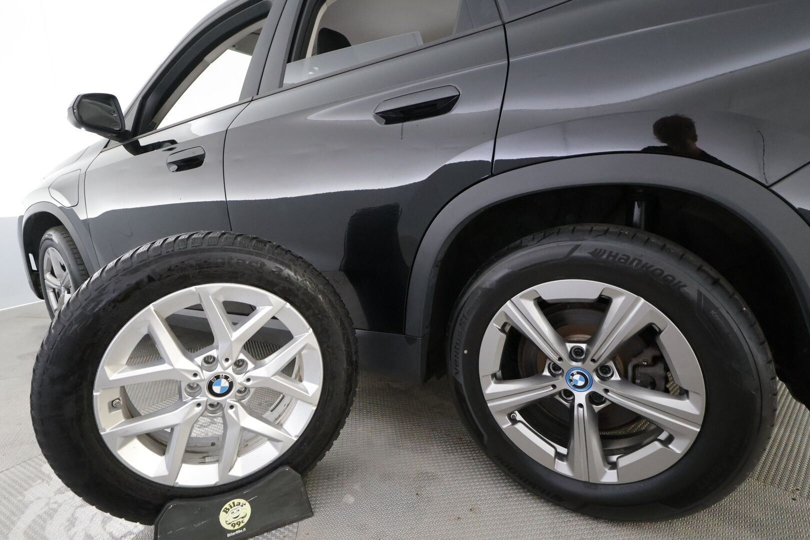 BMW X1 2024 U11 30e xDrive Charged Edition - | ACC | Lisälämmitin | Koukku | H/K | Widescreen | Hierova Muistipenkki | P.Kamera | Comfort Access | Apple&Android | 1.Om suomi-auto | Kahdet Renkaat | Merkkihuollettu |