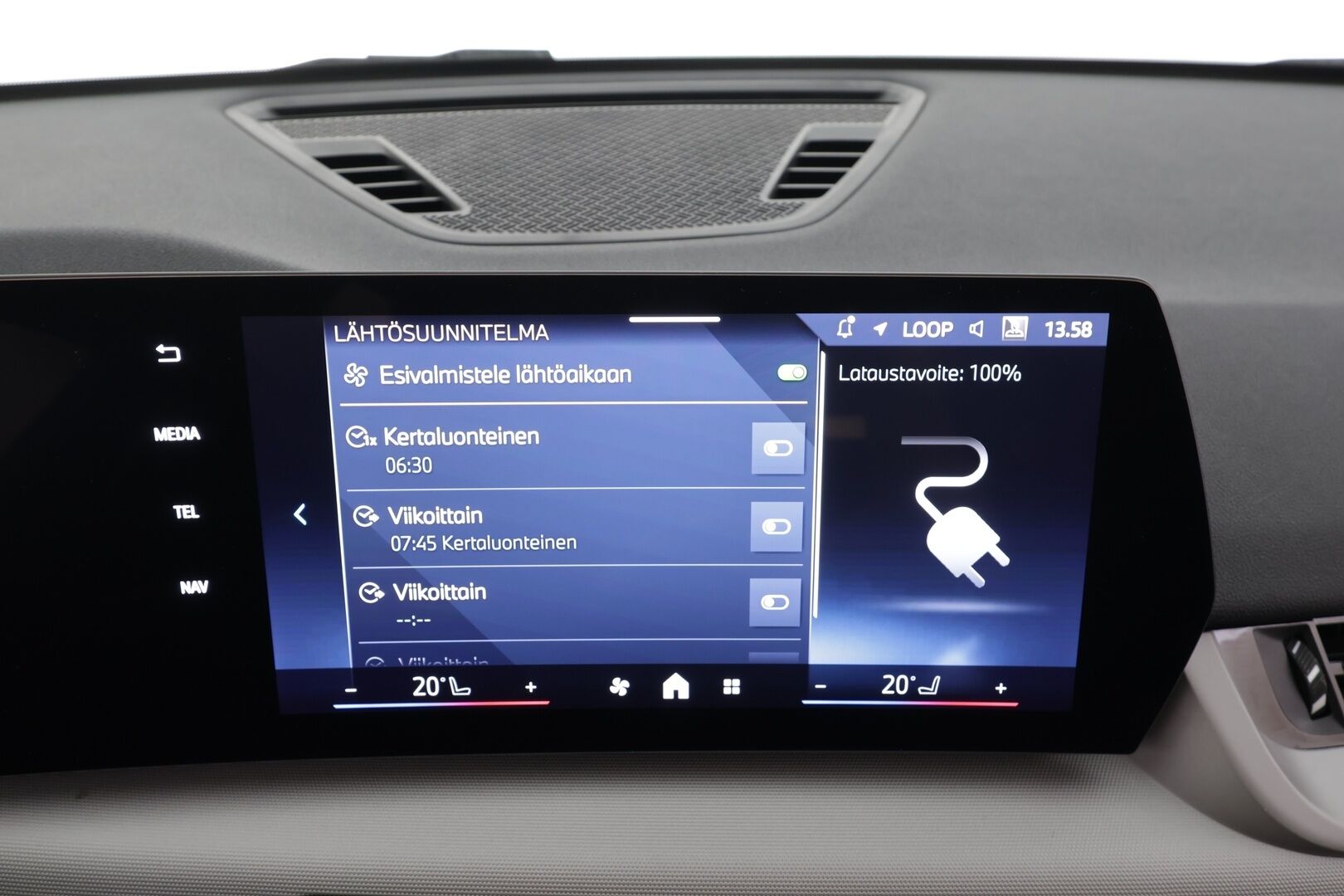 BMW X1 2024 U11 30e xDrive Charged Edition - | ACC | Lisälämmitin | Koukku | H/K | Widescreen | Hierova Muistipenkki | P.Kamera | Comfort Access | Apple&Android | 1.Om suomi-auto | Kahdet Renkaat | Merkkihuollettu |