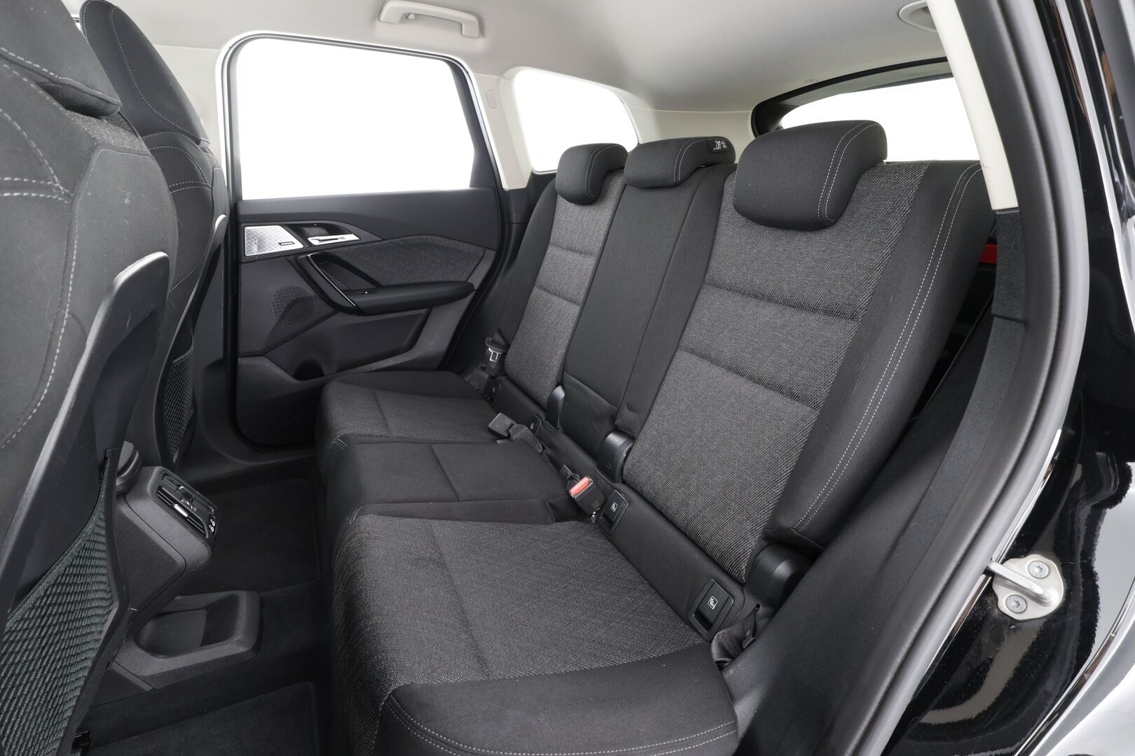 BMW X1 2024 U11 30e xDrive Charged Edition - | ACC | Lisälämmitin | Koukku | H/K | Widescreen | Hierova Muistipenkki | P.Kamera | Comfort Access | Apple&Android | 1.Om suomi-auto | Kahdet Renkaat | Merkkihuollettu |