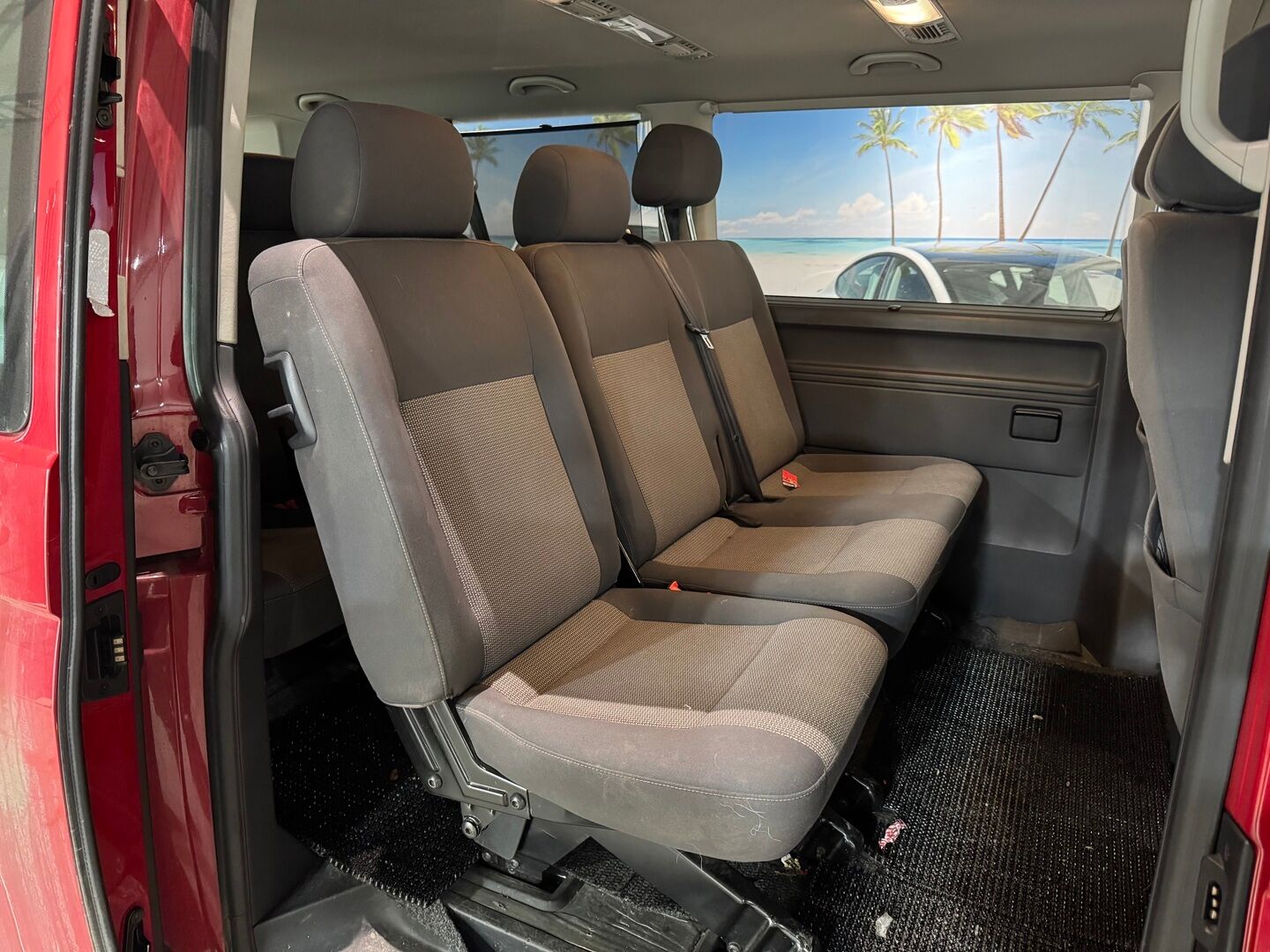 Volkswagen Caravelle 2013 Comfortline pitkä 2,0 TDI 103 kW 4Motion *8-paik / Vakkari / Koukku / Lohko / Suomiauto* - Hihna vaihdettu 198tkm / 8-paikkainen neliveto Suomiauto kaksilla hyväkuntoisilla renkailla!