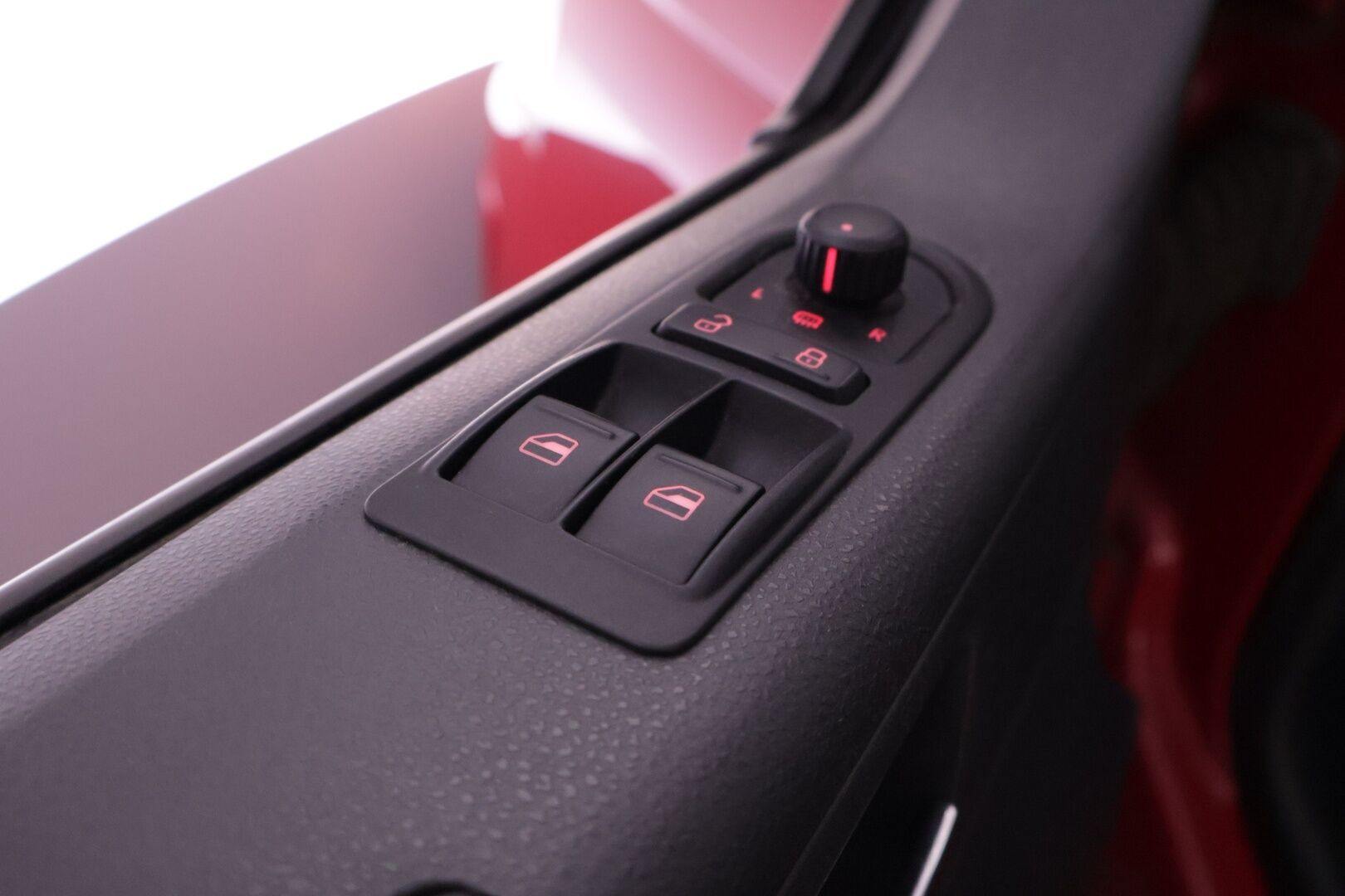 Volkswagen Caravelle 2014 Comfortline pitkä 2,0 TDI 103 kW 4Motion *8-paik / Vakkari / Koukku / Lohko / Suomiauto* - Hihna vaihdettu 198tkm / 8-paikkainen neliveto Suomiauto kaksilla hyväkuntoisilla renkailla!