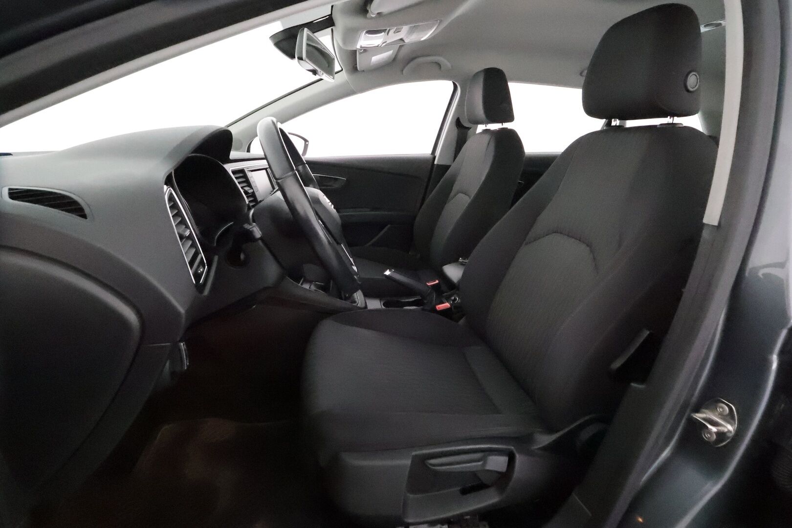 Seat Leon ST 2014 1,4 TSI 122 Style *Vakkari / P.tutkat / LED / Lohkolämmitin / Bluetooth* - Suomi-auto / Kahdet renkaat aluvanteilla