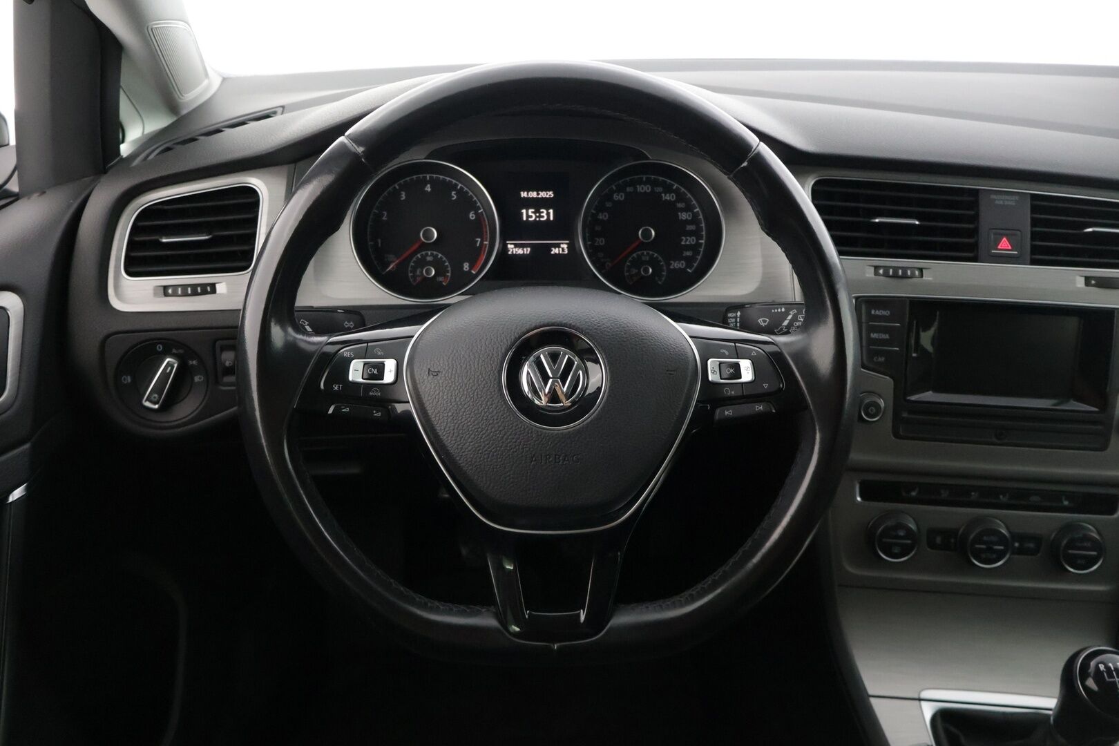 Volkswagen Golf 2014 Variant Comfortline 1,2 TSI 77 kW (105 hv) BlueMotion Technology * Webasto / Vakkari / Tutkat edessä ja takana * - * Juuri saapunut! / Suomi-auto / Kahdet renkaat omilla alumiinivanteilla! *