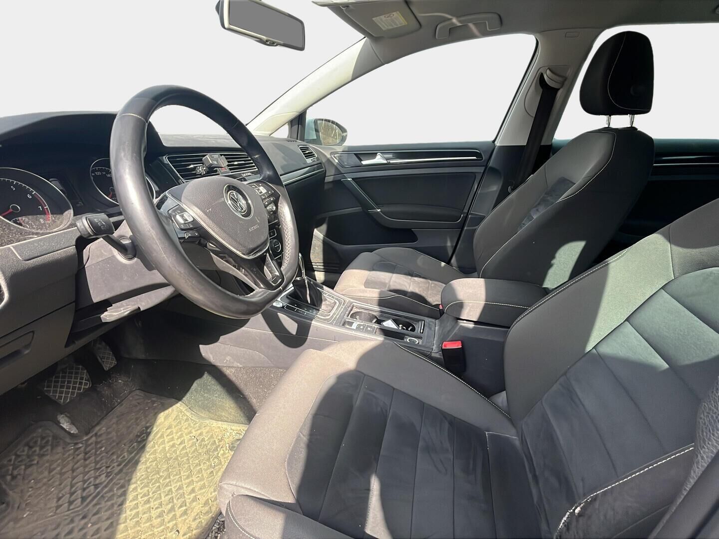 Volkswagen Golf 2014 Variant Highline 1,4 TSI 103 kW (140 hv) BlueMotion Technology DSG-automaatti - Suomi-Auto / Webasto / Vakionopeudensäädin / Tutkat eteen ja taakse / Automaattinen ilmastointi / - HULLUT AVAJAISHULINAT KORKOTARJOUS 3,29 %