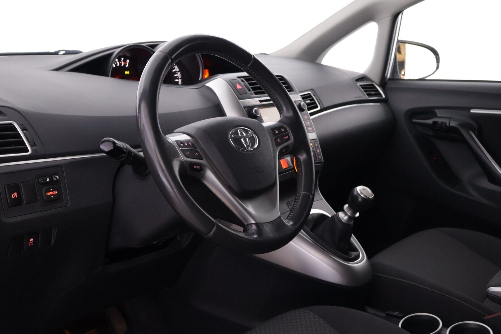 Toyota Verso 2014 1,8 Valvematic Active 7p - | Suomi-auto | Lohkolämmitin | Vakkari | Peruutuskamera | Koukku | Navi | 7-Paikkainen |
