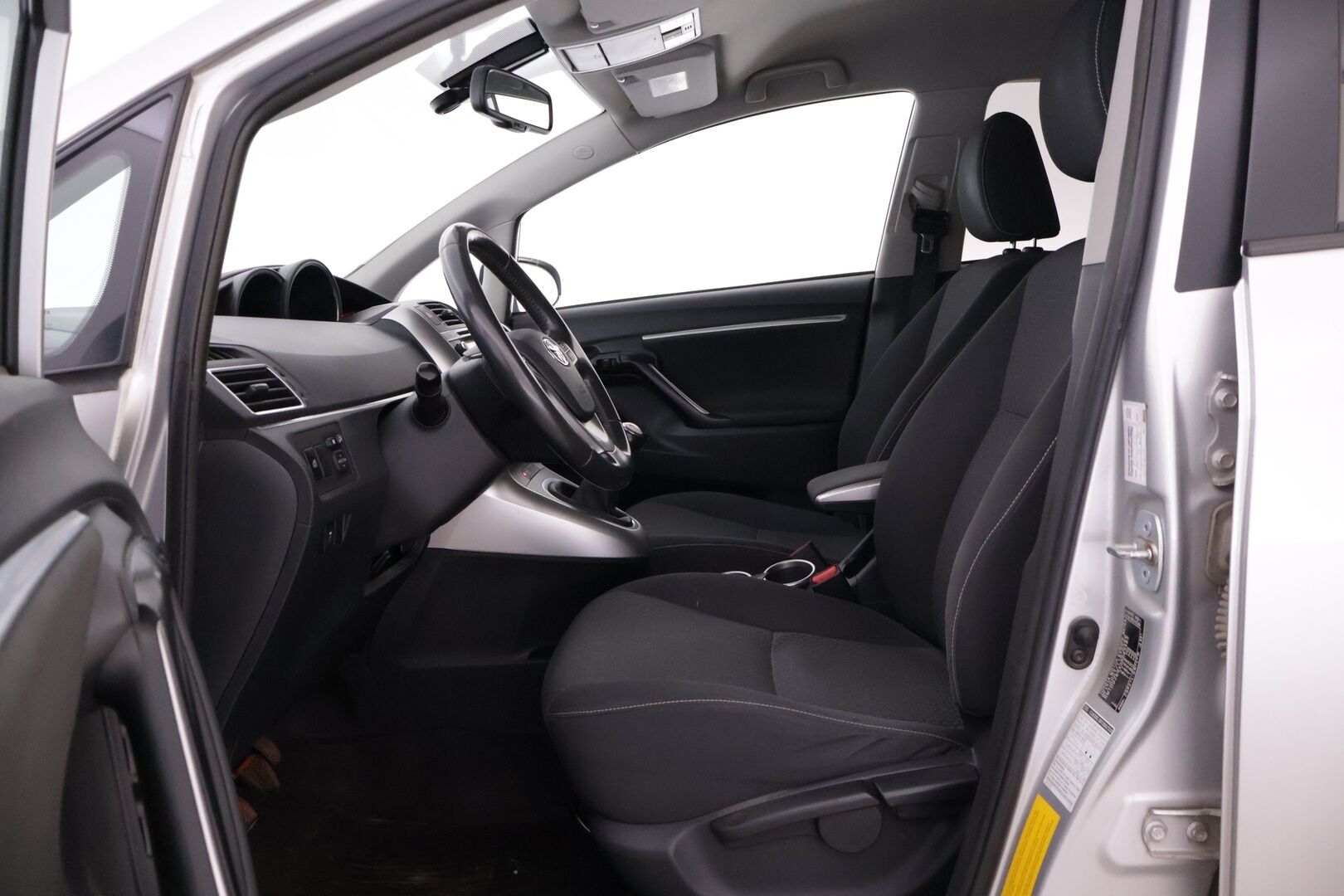 Toyota Verso 2014 1,8 Valvematic Active 7p - | Suomi-auto | Lohkolämmitin | Vakkari | Peruutuskamera | Koukku | Navi | 7-Paikkainen |