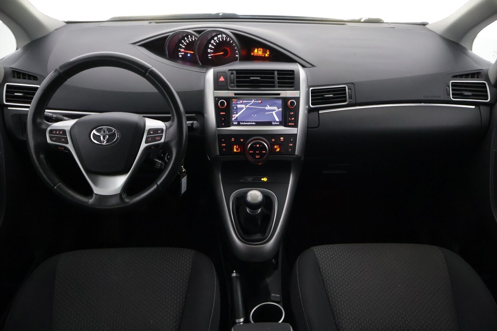 Toyota Verso 2014 1,8 Valvematic Active 7p - | Suomi-auto | Lohkolämmitin | Vakkari | Peruutuskamera | Koukku | Navi | 7-Paikkainen |