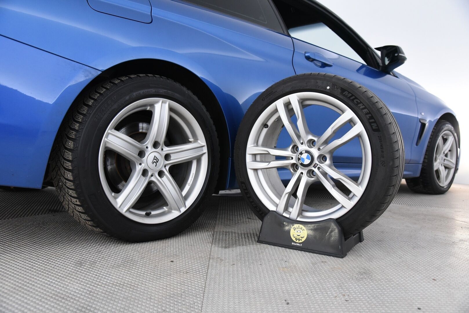 BMW 428 2014 F32 Coupe 428i TwinPower Turbo A xDrive M-Sport Aut / Suomi-auto / Koukku / P. kamera / Xenon / Vakkari / - Adaptiivinen M-alusta / Hyvällä huoltohistorialla / 2x renkaat&vanteet