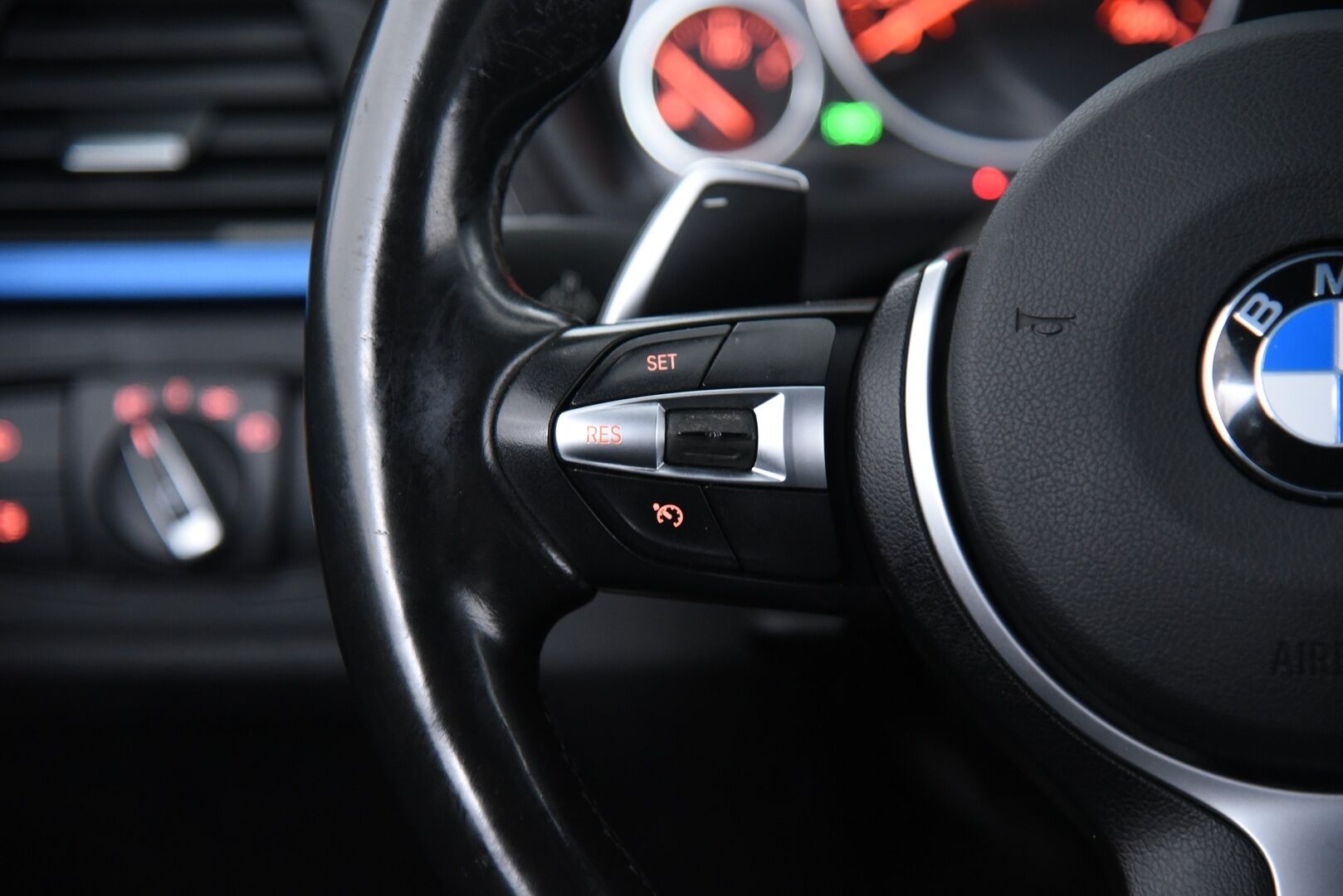 BMW 428 2014 F32 Coupe 428i TwinPower Turbo A xDrive M-Sport Aut / Suomi-auto / Koukku / P. kamera / Xenon / Vakkari / - Adaptiivinen M-alusta / Hyvällä huoltohistorialla / 2x renkaat&vanteet