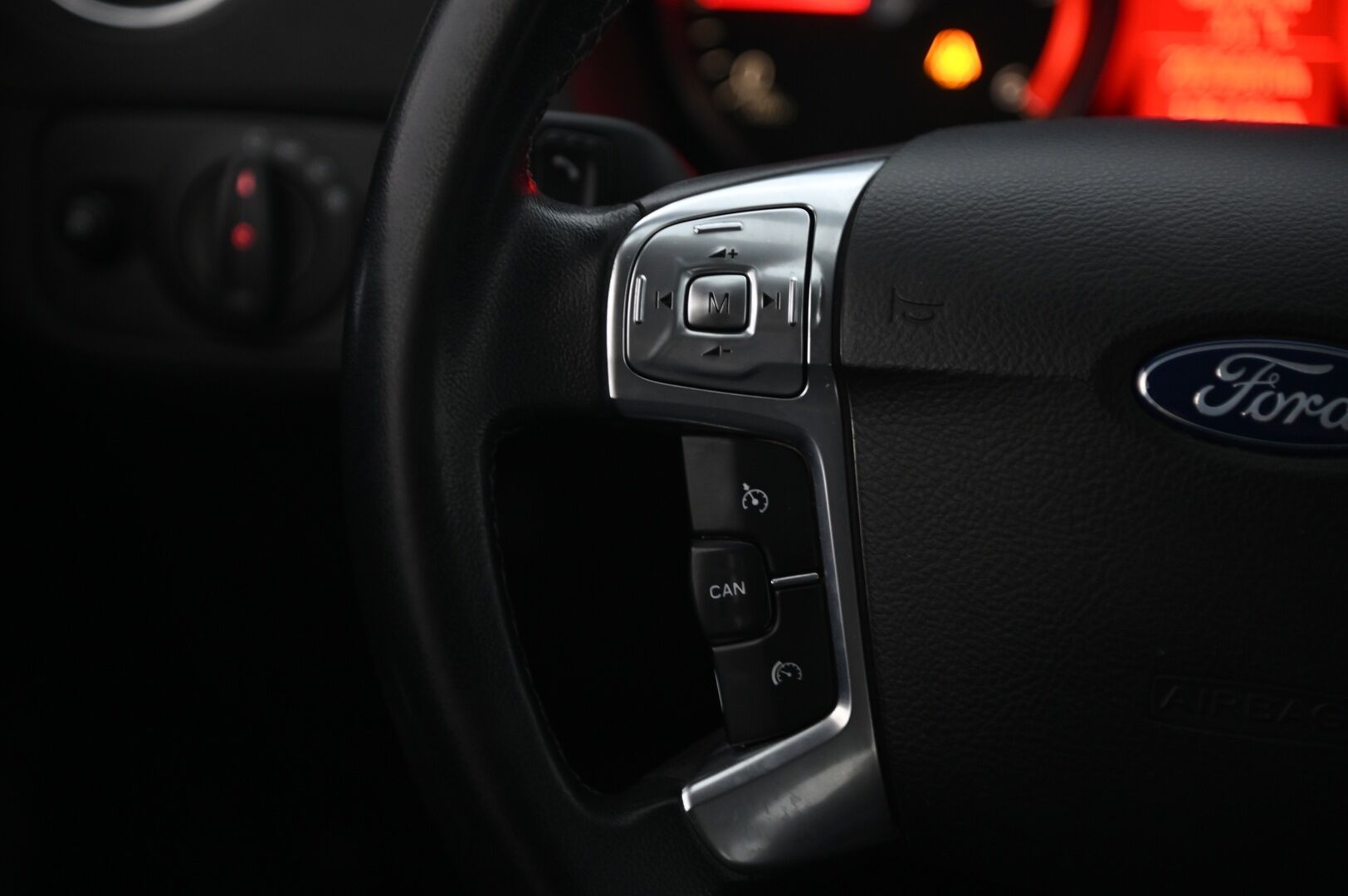 Ford Mondeo 2014 2,0 TDCi 140hv PowerShift YritysOutlet - Myydään vain yrityksille - YritysOutlet - Myydään vain yrityksille