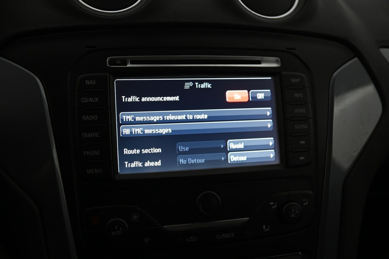 Ford Mondeo 2014 2,0 TDCi 140hv PowerShift YritysOutlet - Myydään vain yrityksille - YritysOutlet - Myydään vain yrityksille