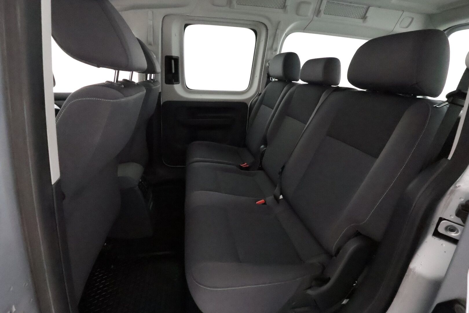 Volkswagen Caddy Maxi 2015 Trendline Family 1,6 TDI 75 kW BlueMotion Technology **Vakkari / Lohkolämmitin / Radio / Penkinlämmittimet** - 1.Om Suomi-auto 