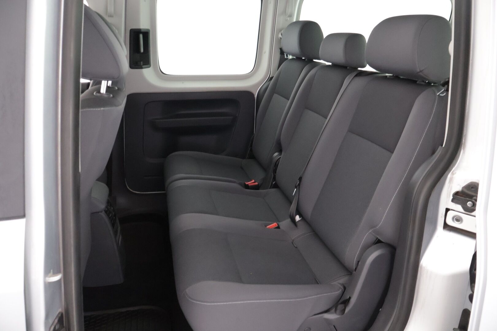 Volkswagen Caddy Maxi 2015 Trendline Family 1,6 TDI 75 kW BlueMotion Technology 7-paik **Vakkari / Lohkolämmitin / Radio / Penkinlämmittimet** - 1.Om Suomi-auto / Ilmainen kotiintoimitus