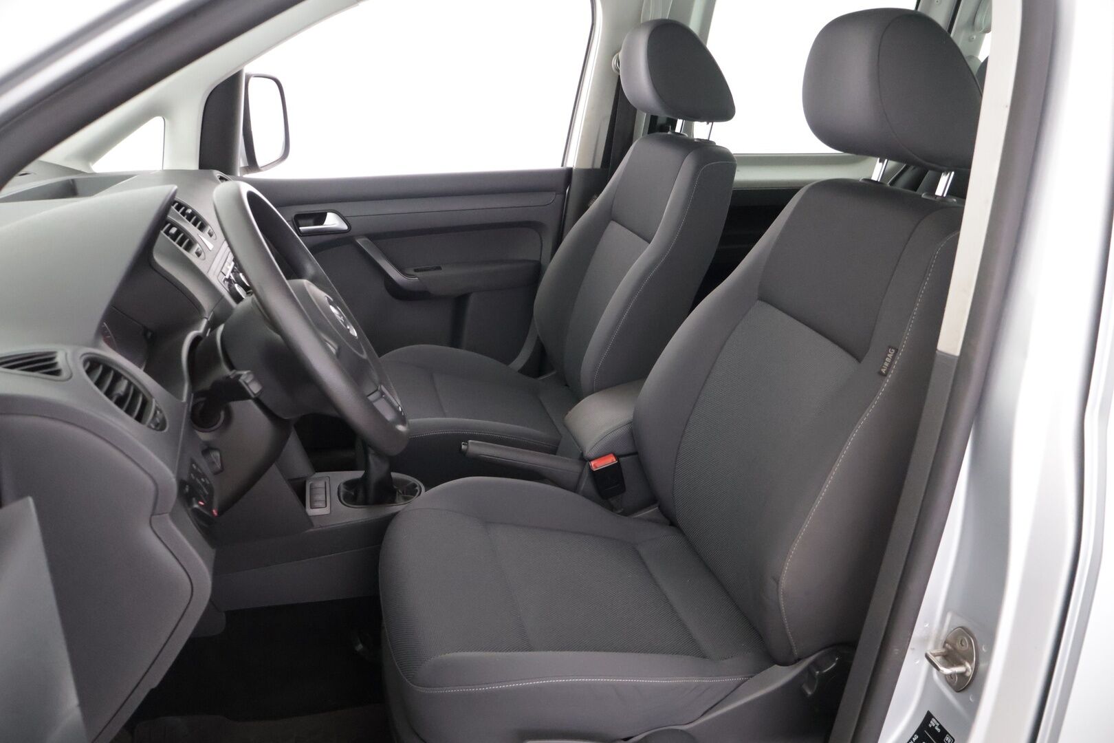 Volkswagen Caddy Maxi 2015 Trendline Family 1,6 TDI 75 kW BlueMotion Technology 7-paik **Vakkari / Lohkolämmitin / Radio / Penkinlämmittimet** - 1.Om Suomi-auto / Ilmainen kotiintoimitus