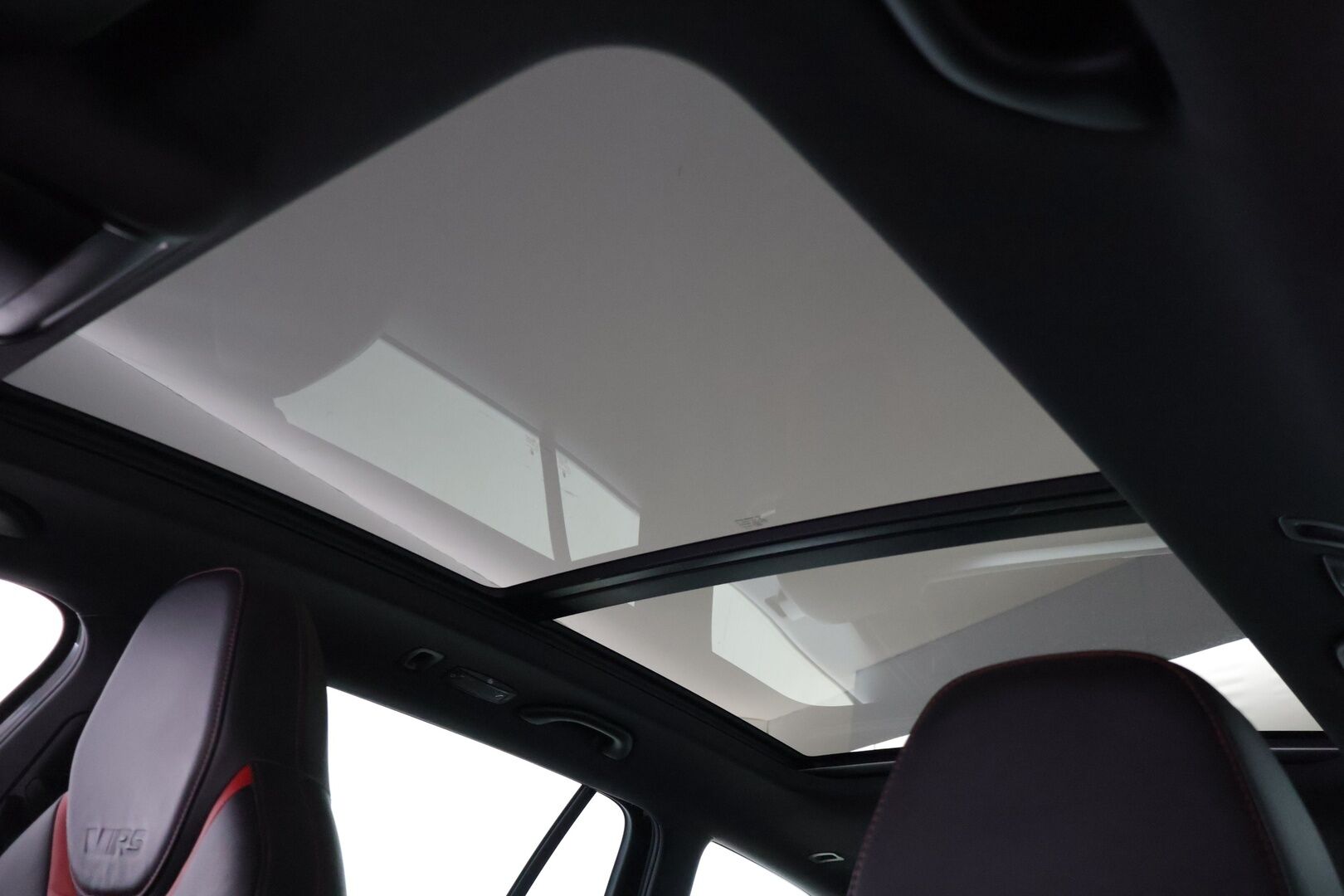 Skoda Octavia 2014 Combi 2,0 TDI RS * Webasto / P.Tutka / Vakkari / KeylessGo * - *Suomi-auto / Webasto / 2x renkaat / Nahkasisusta / Panoraama *