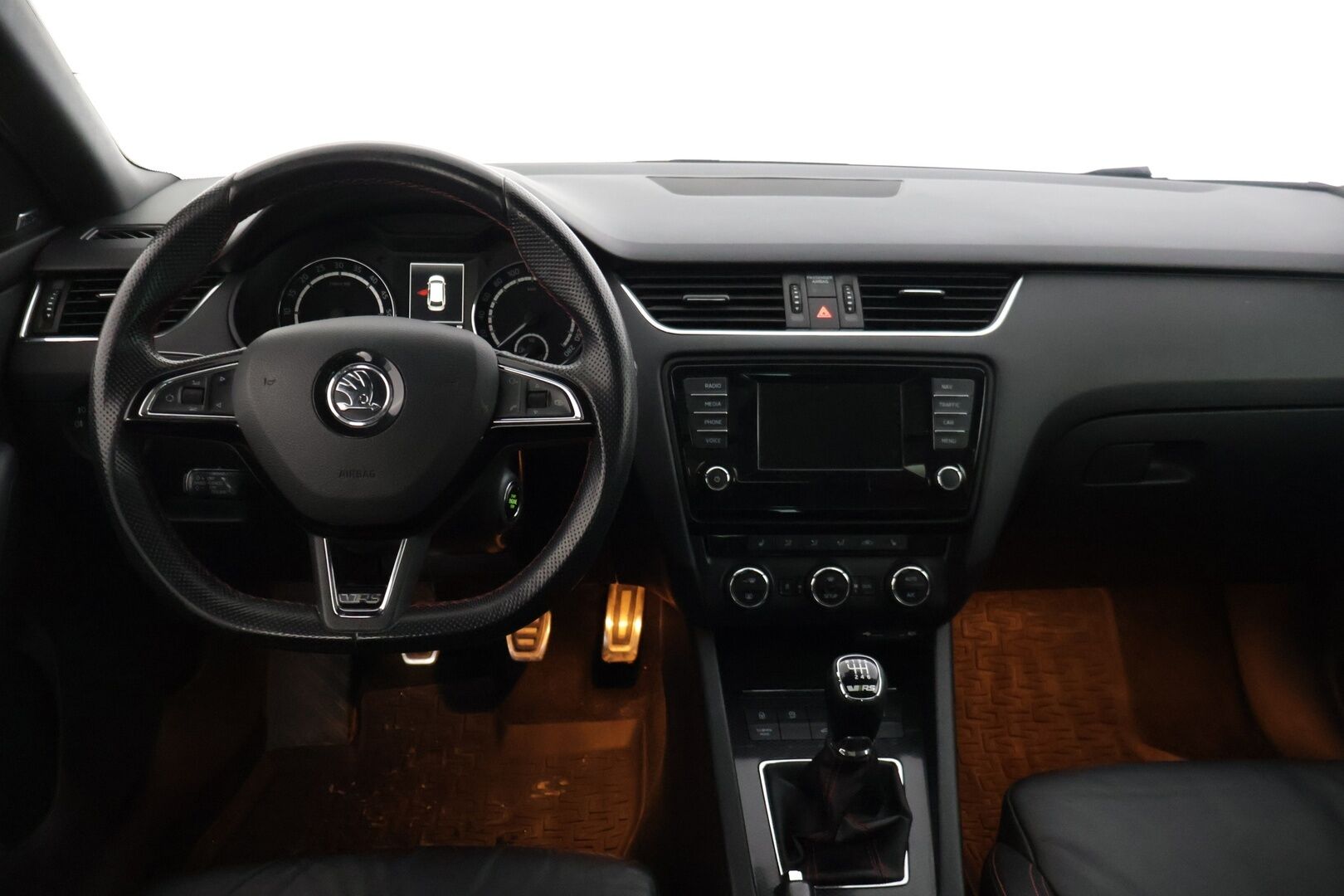 Skoda Octavia 2014 Combi 2,0 TDI RS * Webasto / P.Tutka / Vakkari / KeylessGo * - *Suomi-auto / Webasto / 2x renkaat / Nahkasisusta / Panoraama *