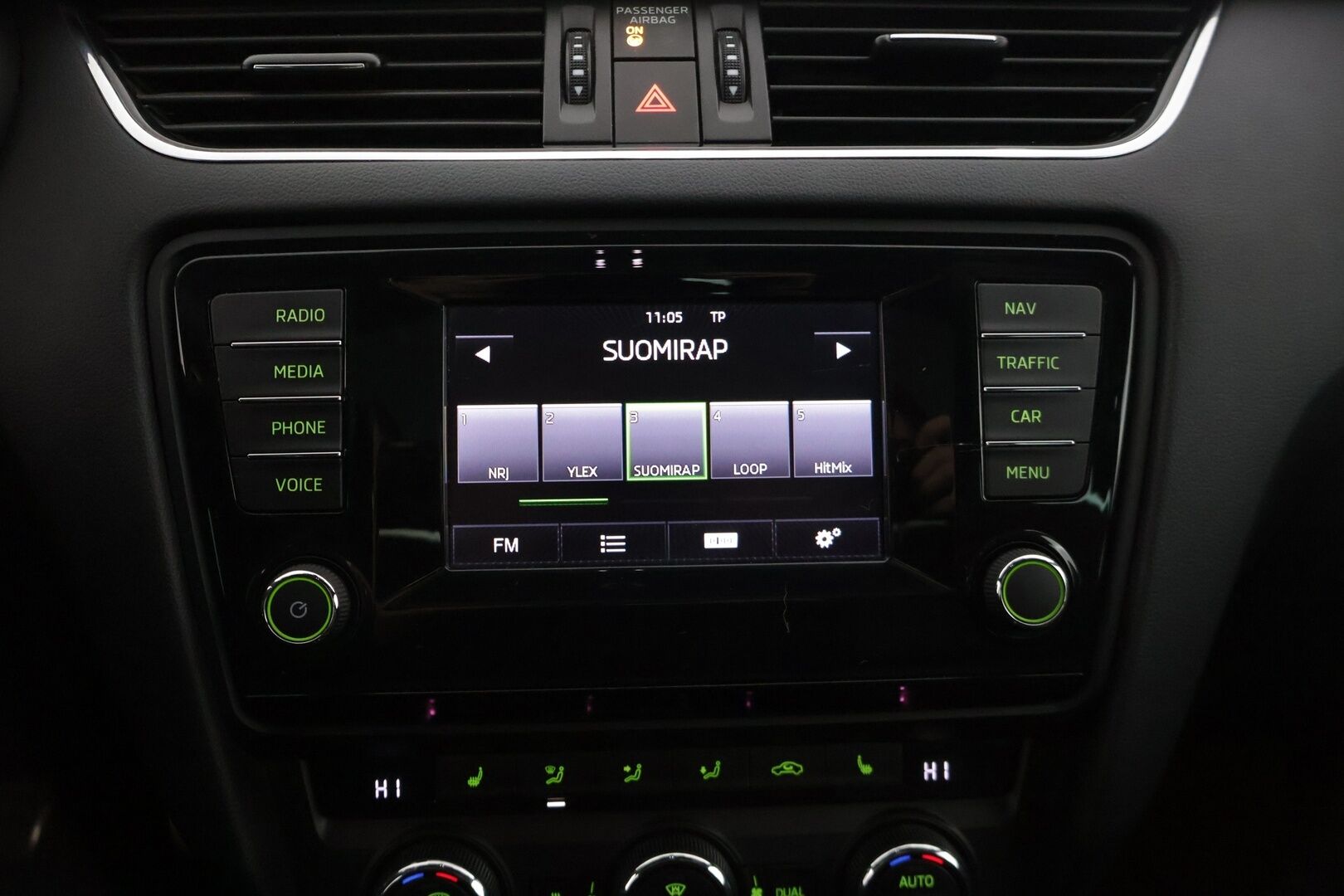 Skoda Octavia 2014 Combi 2,0 TDI RS * Webasto / P.Tutka / Vakkari / KeylessGo * - *Suomi-auto / Webasto / 2x renkaat / Nahkasisusta / Panoraama *