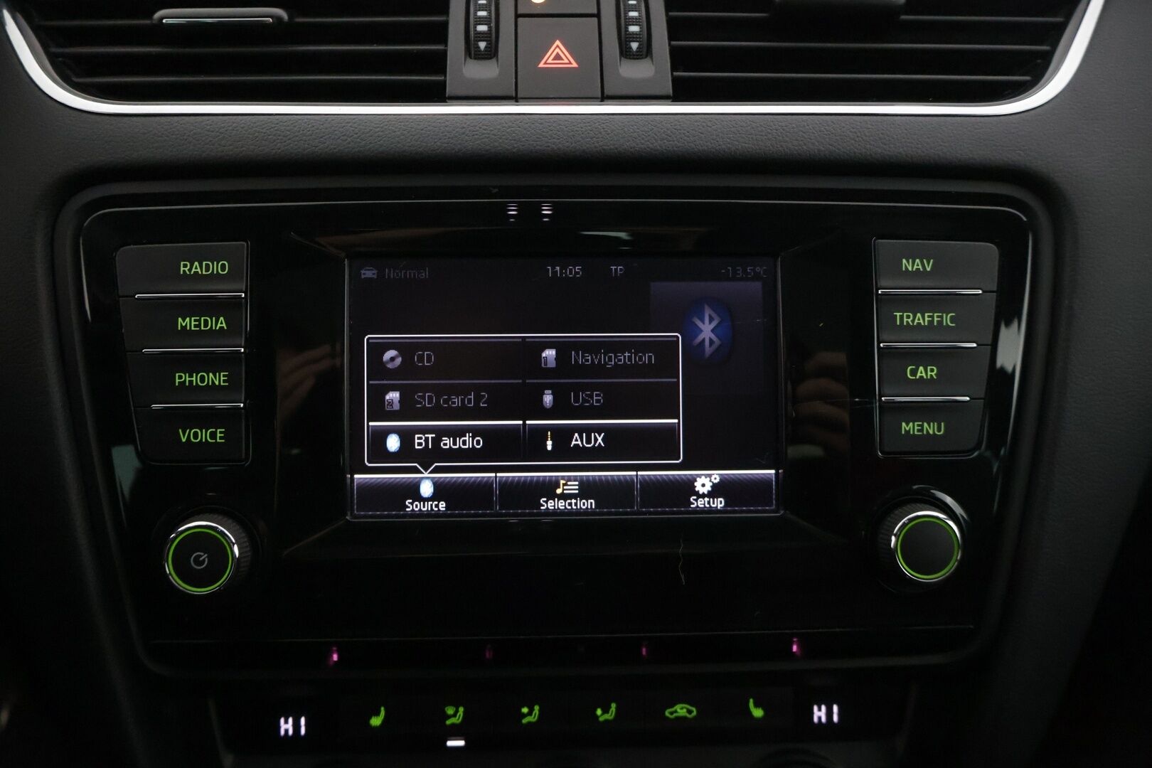 Skoda Octavia 2014 Combi 2,0 TDI RS * Webasto / P.Tutka / Vakkari / KeylessGo * - *Suomi-auto / Webasto / 2x renkaat / Nahkasisusta / Panoraama *