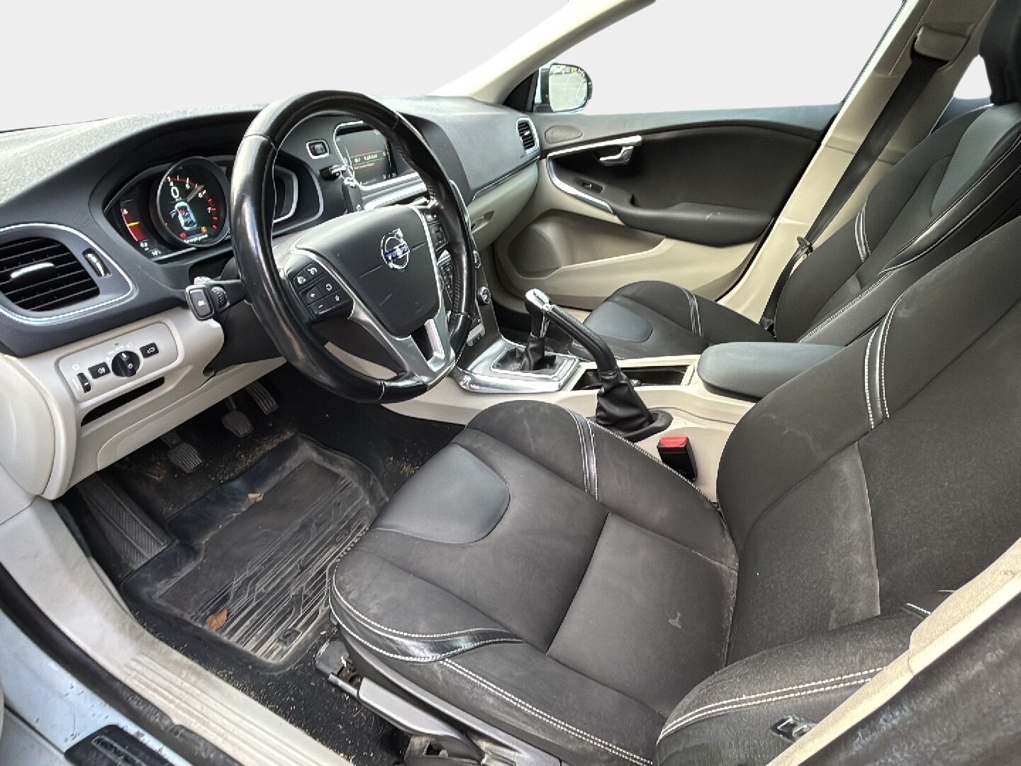 Volvo V40 2015 T2 Momentum * Harman Kardon / Lohkolämmitin / Vakkari / P. tutkat / Digimittaristo* - Suomi-auto / Jakopää tehhty 23vm / Kattava huoltohistoria / Erikoismetalliväri Misty Blue