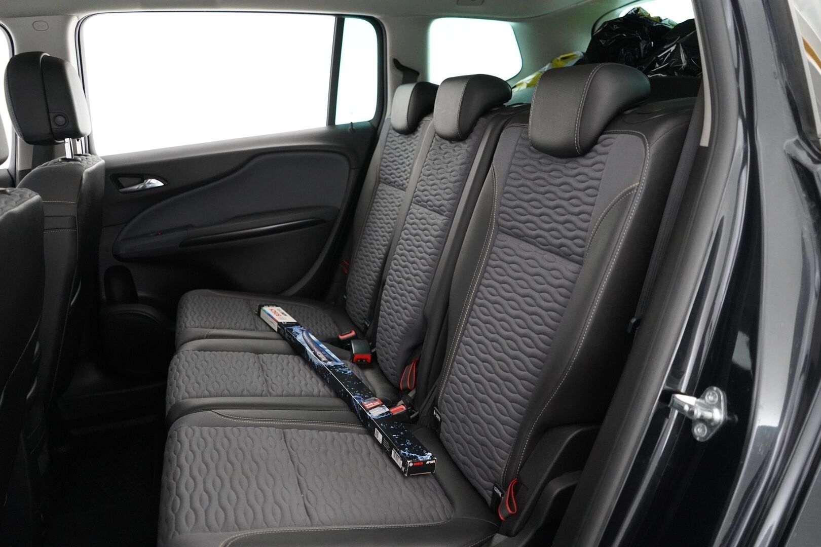 Opel Zafira Tourer 2014 2.0 CDTI Cosmo 121kW AT6 *Webasto / Koukku / Kamera / Vakkari / Ratinlämmitin* - Suomi-Auto / Kahdet vanteet / 2700€ huolto tehty!