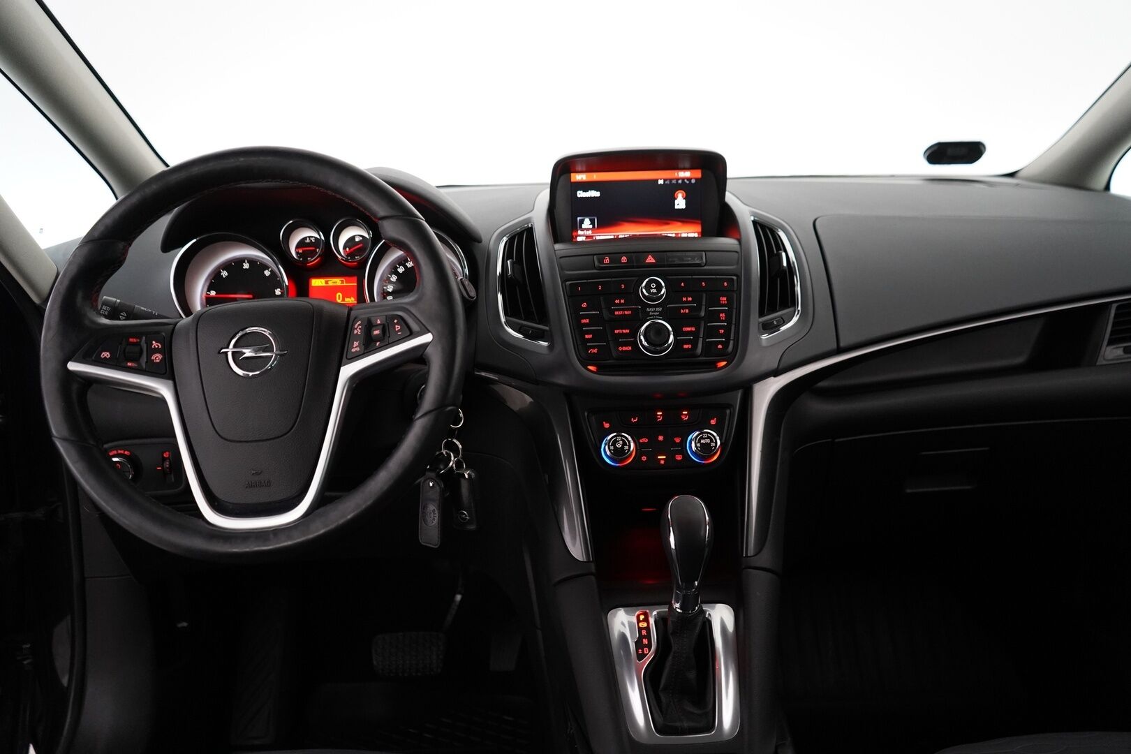 Opel Zafira Tourer 2014 2.0 CDTI Cosmo 121kW AT6 *Webasto / Koukku / Kamera / Vakkari / Ratinlämmitin* - Suomi-Auto / Kahdet vanteet / 2700€ huolto tehty!