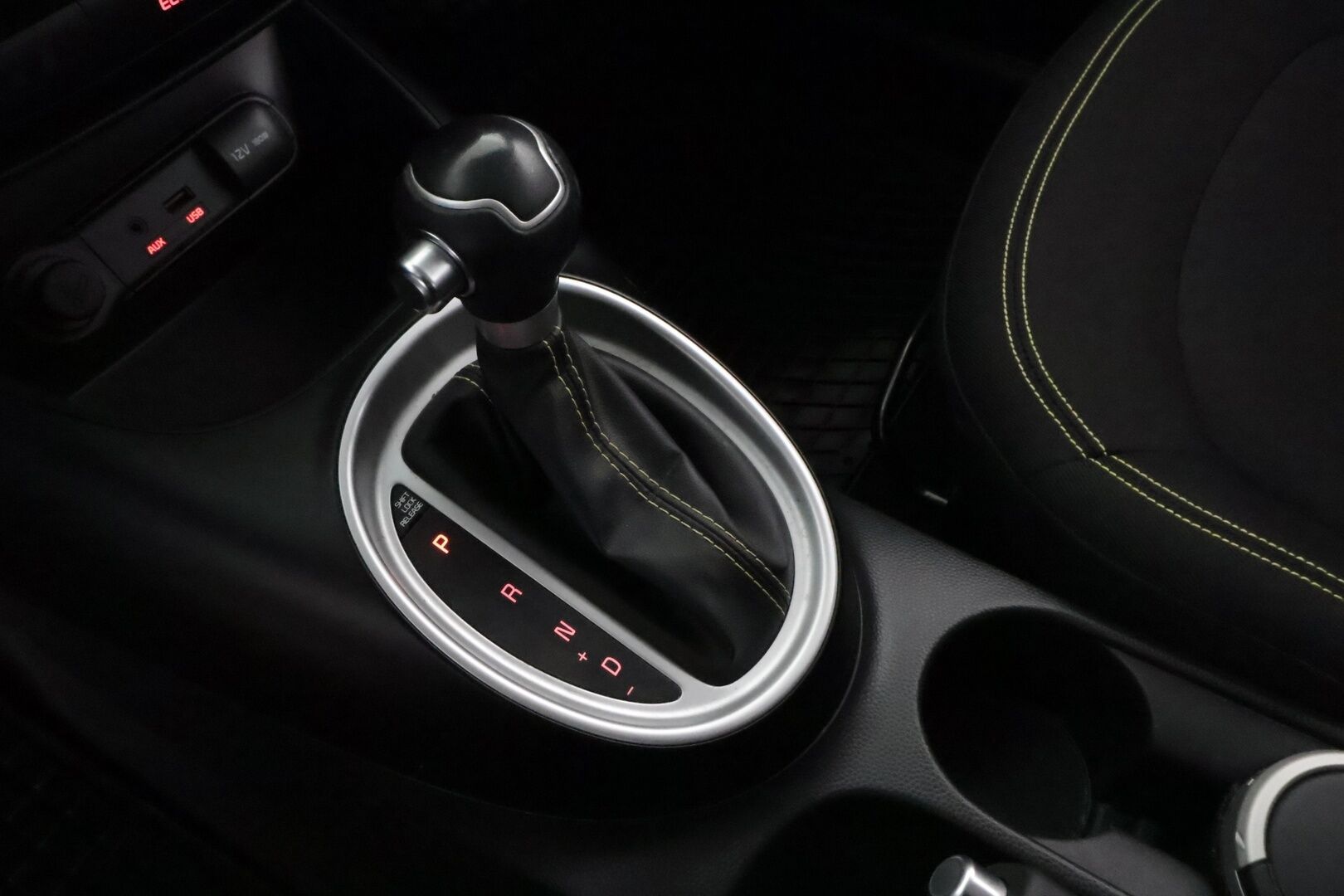 Kia Soul 2015 1,6 Funk A/T * Suomiauto / Peruutuskamera / Vakkari / Ratinlämmitys / Bluetooth - Kahdet hyvät renkaat aluvantein / Juuri tullut Tampereelle!