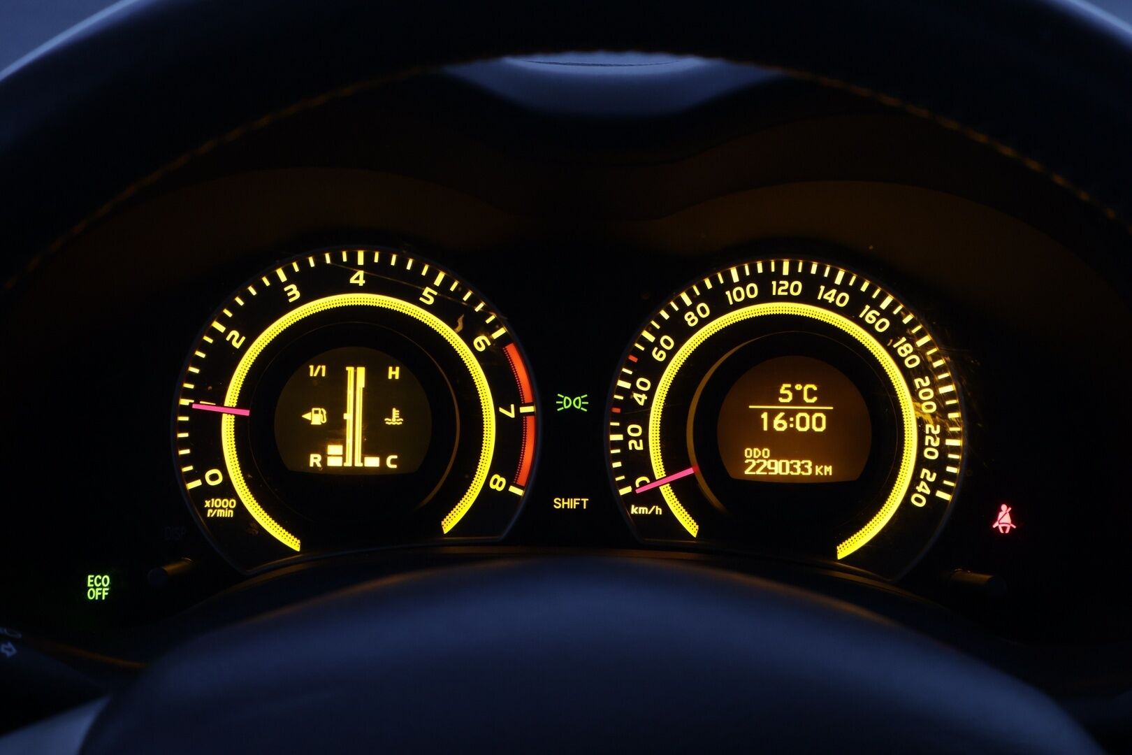 Toyota Corolla 2010 1,33 Dual VVT-i Linea Sol 4ov - YritysOutlet - Myydään vain yrityksille - - YritysOutlet - Myydään vain yrityksille