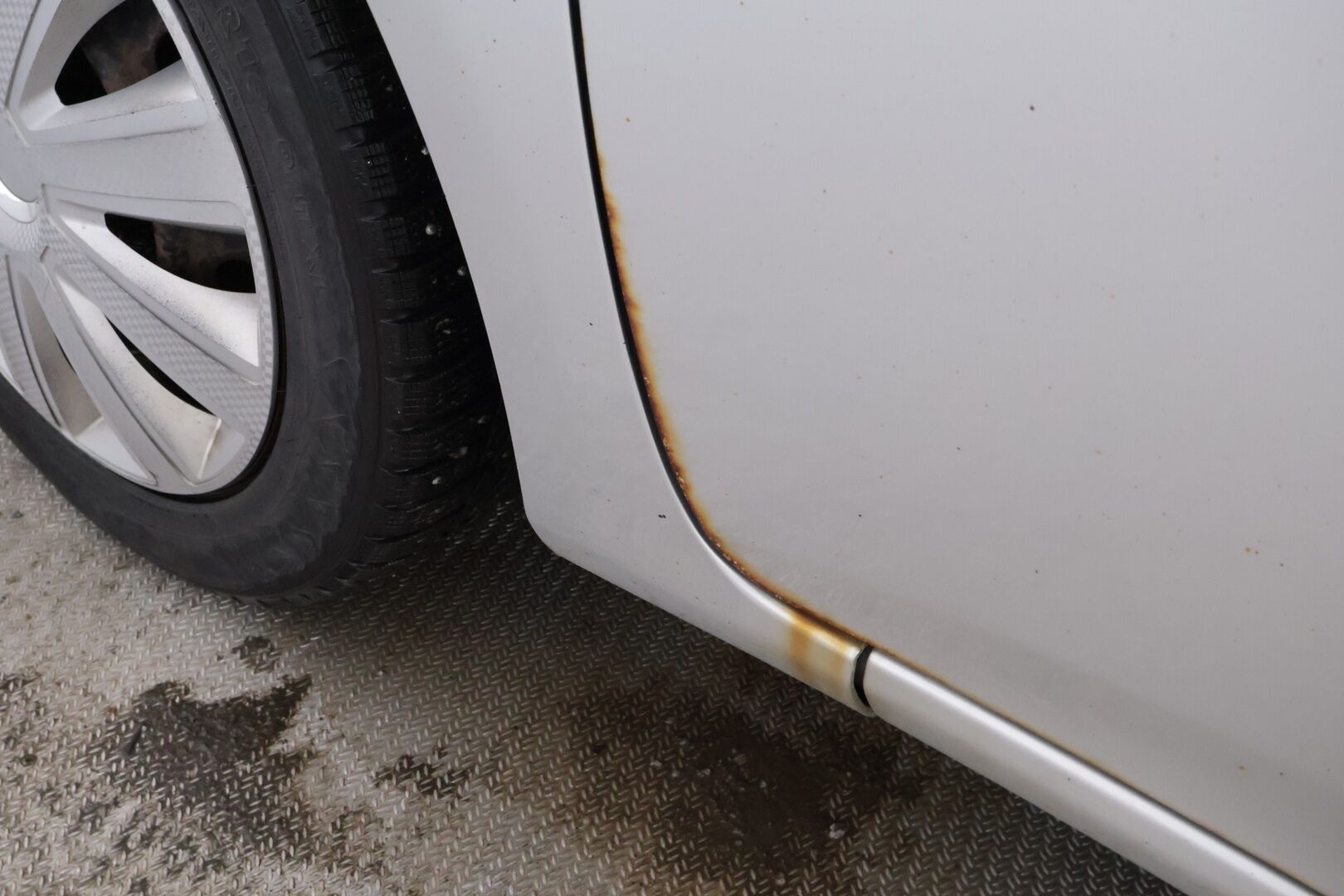 Toyota Corolla 2010 1,33 Dual VVT-i Linea Sol 4ov - YritysOutlet - Myydään vain yrityksille - - YritysOutlet - Myydään vain yrityksille