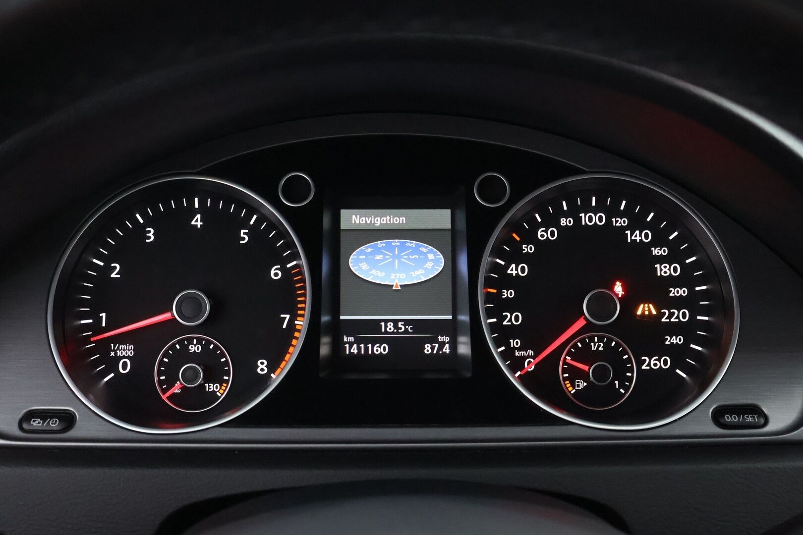 Volkswagen Passat 2014 Sedan Luxline 1,4 TSI 90 kW (122 hv) BlueMotion Technology - Suomiauto / Vakkari / Lohko&Sisä / Vetokoukku / Xenon / P-Tutkat / Navi / Juuri saapunut Tampereelle!