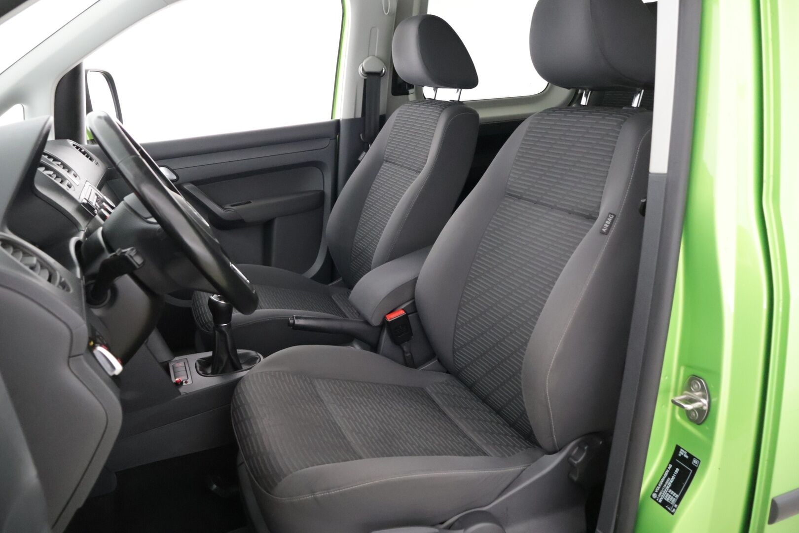 Volkswagen Caddy Maxi 2015 Comfortline 1,6 TDI 75 kW BlueMotion Technology *Webasto / Vetokoukku / Bi Xenon / Parkkitutkat / Lohko + sisä * - Jakopää tehty 04/2025 / Huolto tehty 4/2025 / Katsastettu 9/2025 / Siisti! *