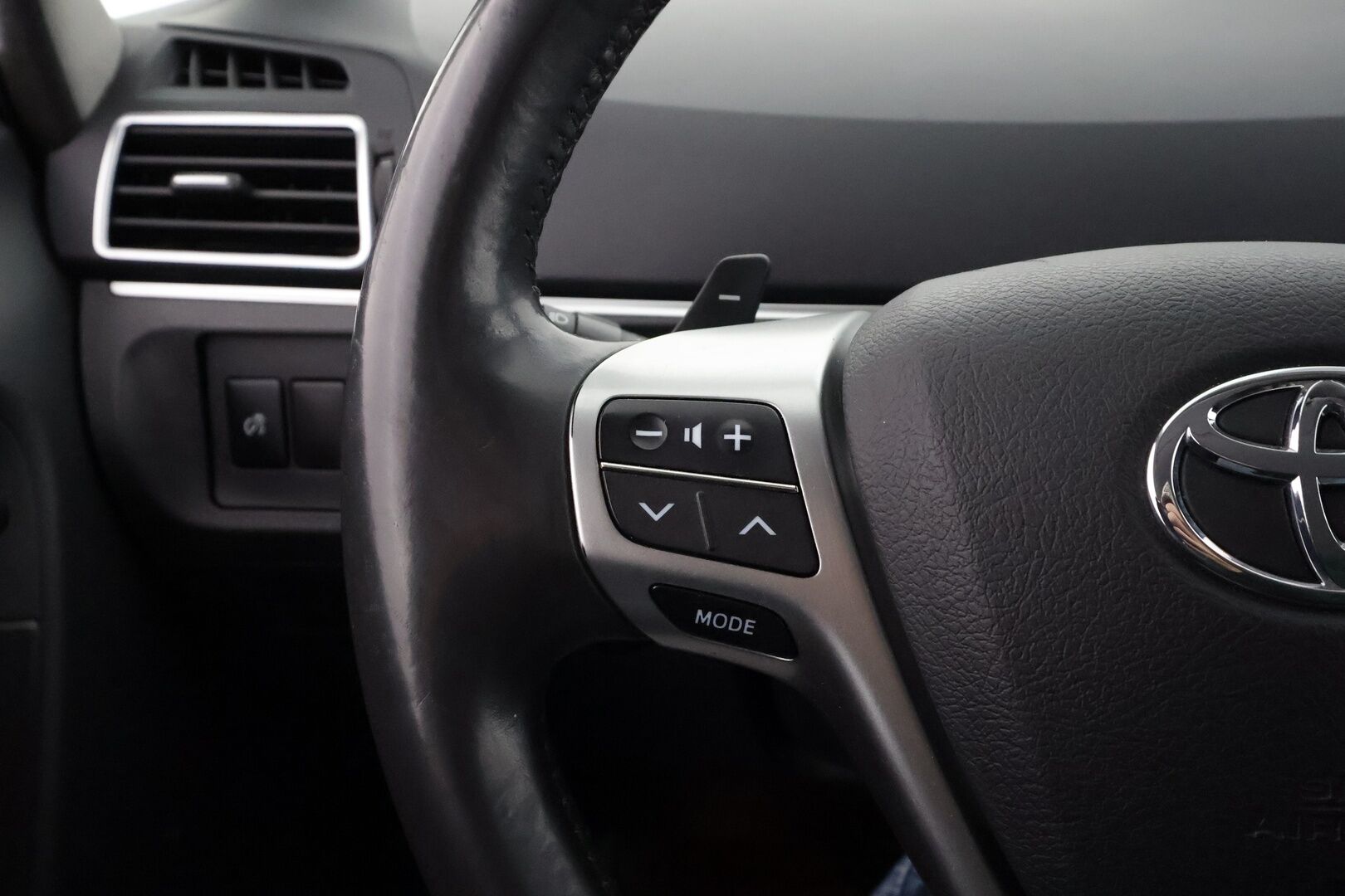 Toyota Verso 2014 1,8 Valvematic Active Multidrive S 7p - | Xenon | P.Kamera | Navi | Lohkolämmitin | Vakkari | Bluetooth | Kahdet renkaat | Suomi-auto | Huoltokirja |