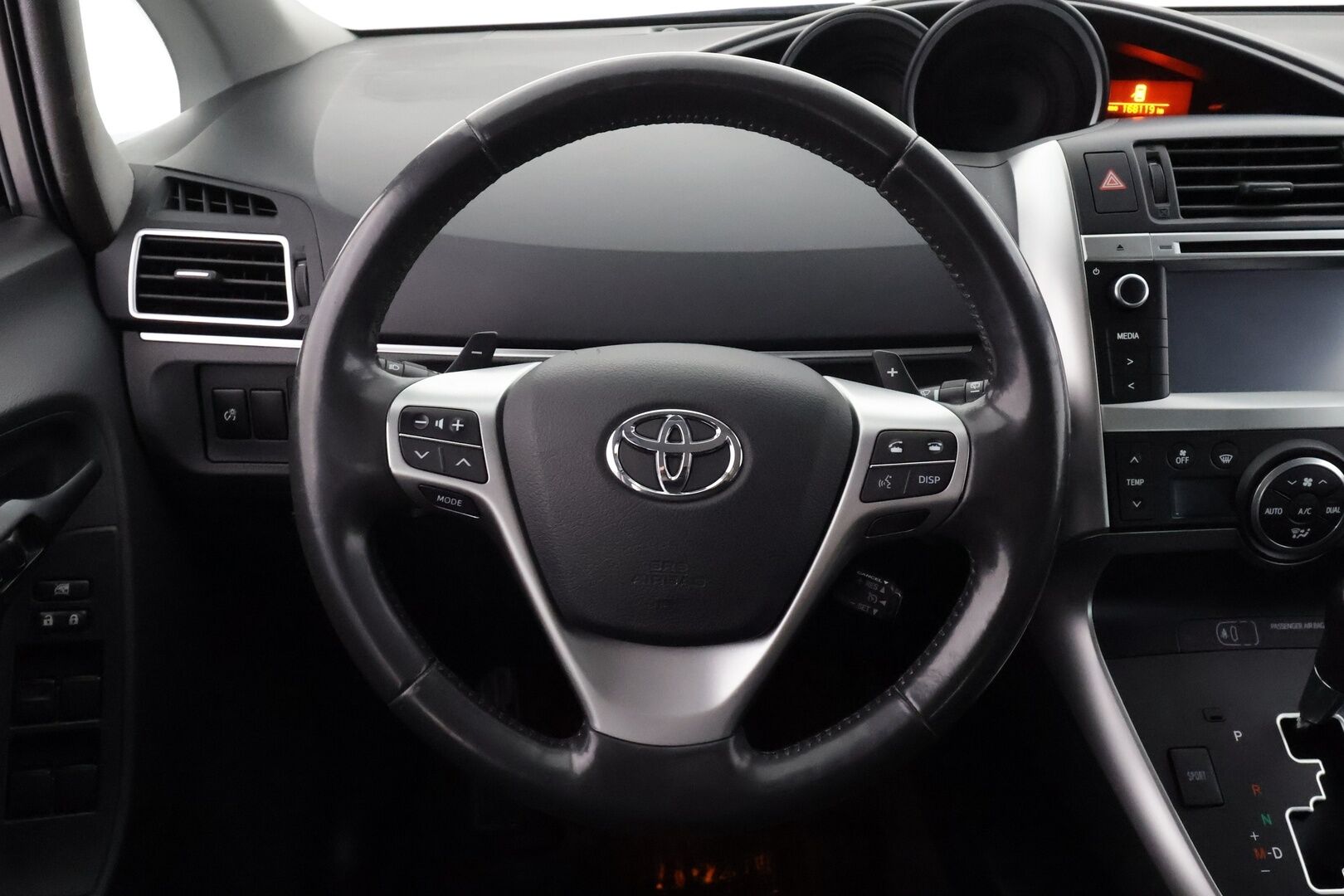 Toyota Verso 2014 1,8 Valvematic Active Multidrive S 7p - | Xenon | P.Kamera | Navi | Lohkolämmitin | Vakkari | Bluetooth | Kahdet renkaat | Suomi-auto | Huoltokirja |